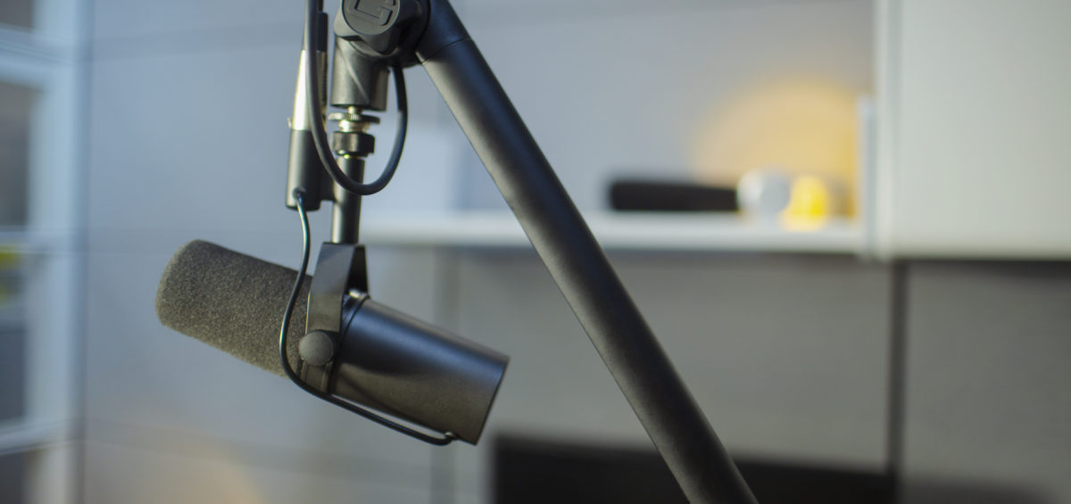 Thinking of Going on a Foreign Trip? We Got Best Microphones for Vlogging!