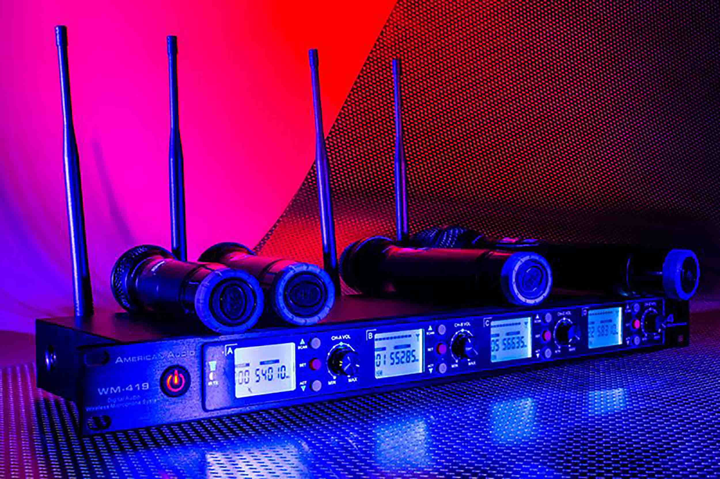 American Audio WM-419, 4-Channel Wireless UHF Handheld Microphone System by American Audio