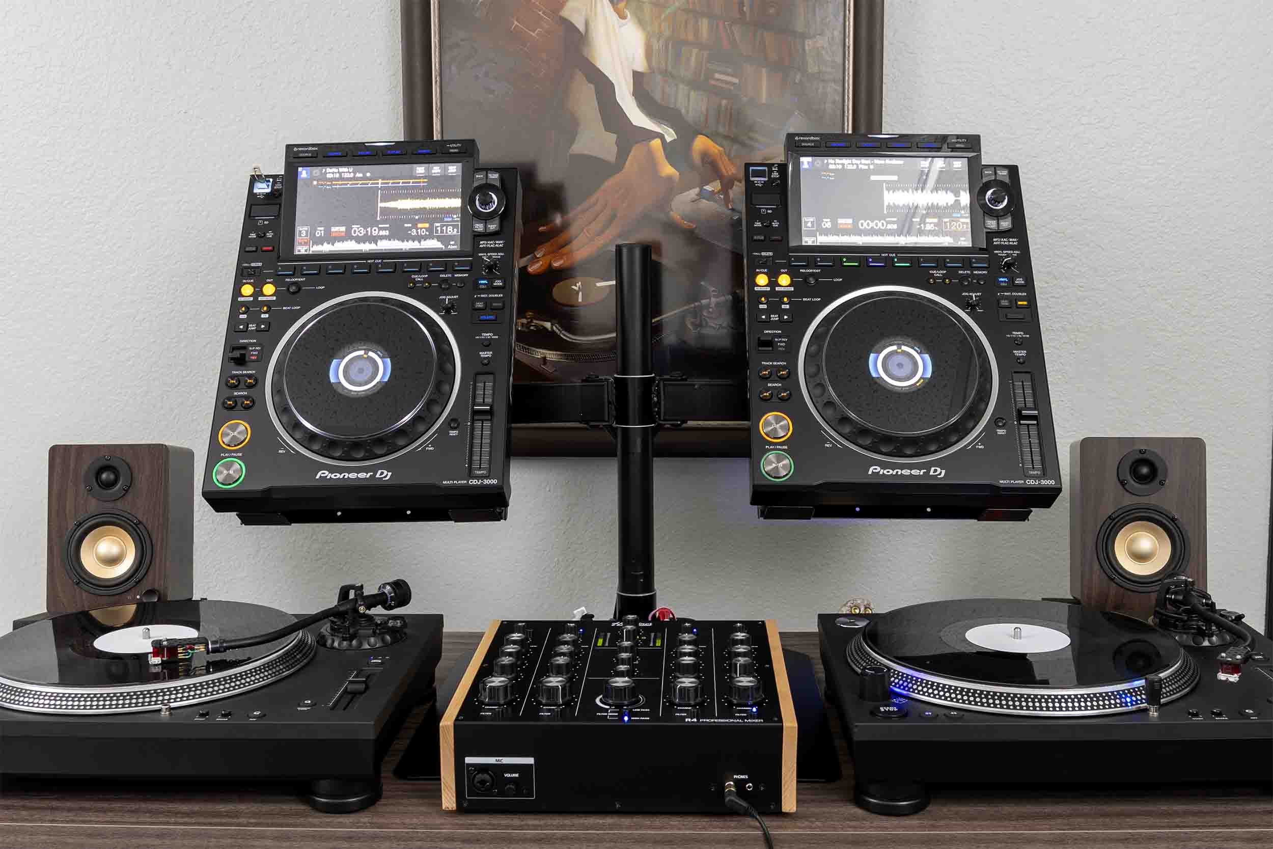 B-Stock Headliner HL90120 R4 4 Channel Rotary DJ Mixer by Headliner