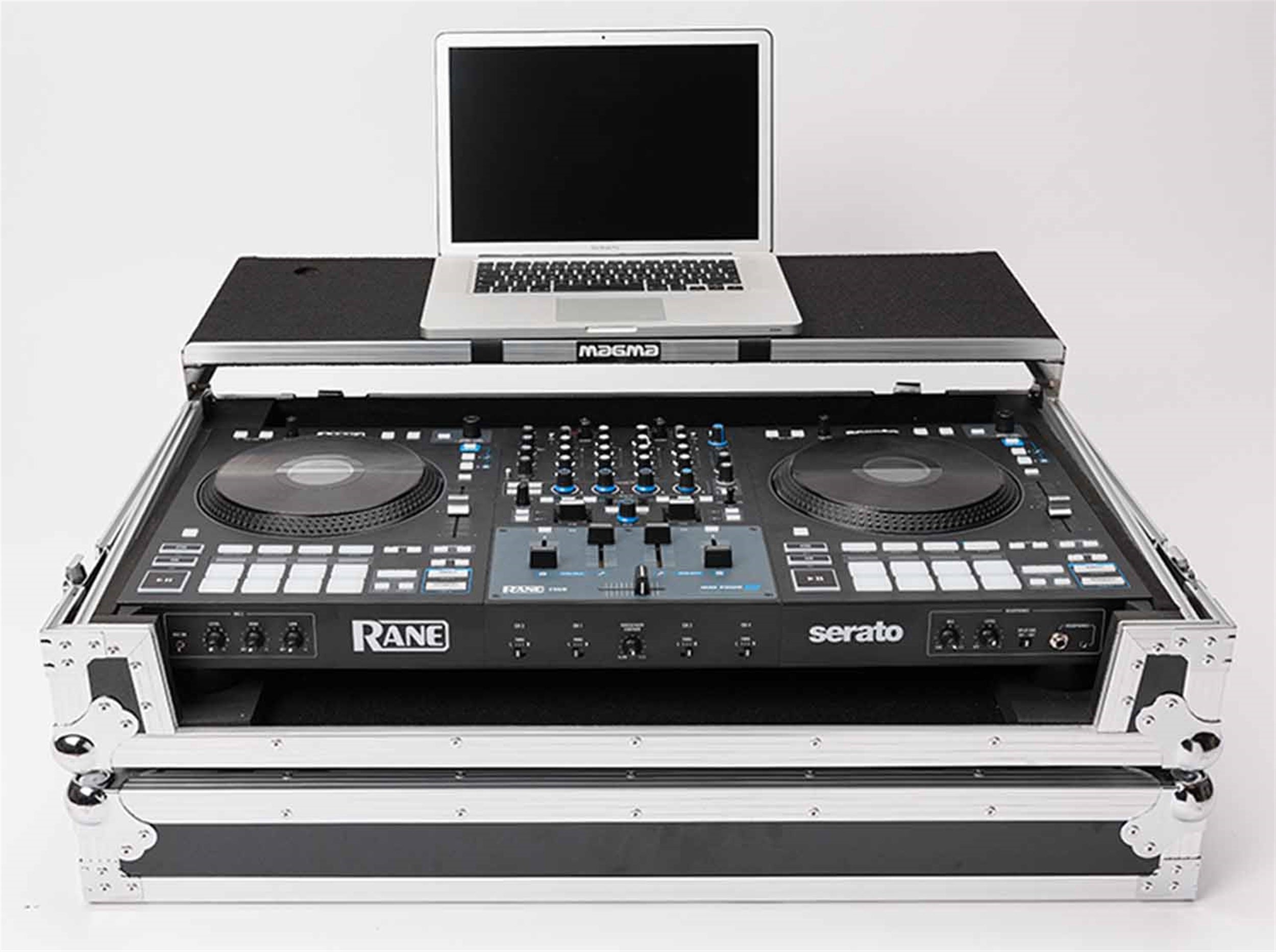 B-Stock: MAGMA MGA41026 DJ-Controller Workstation Rane Four and Performer W/ Wheels by Magma