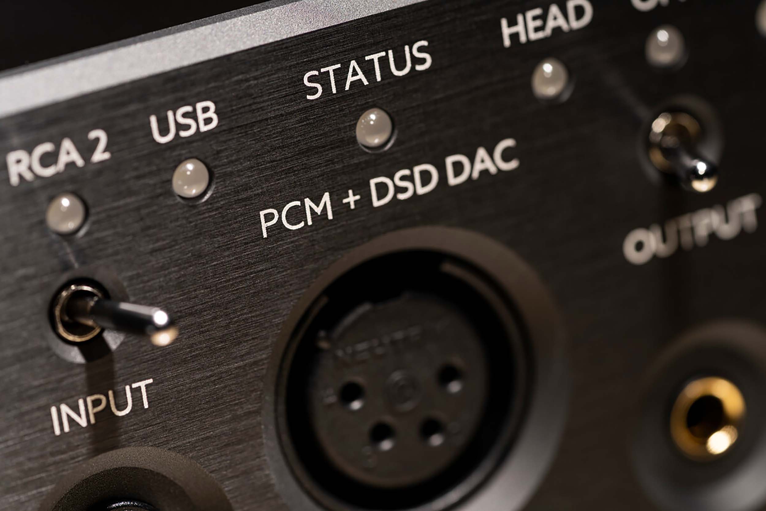 Amplificateur de casque, préampli et DAC Violectric DHA-V226