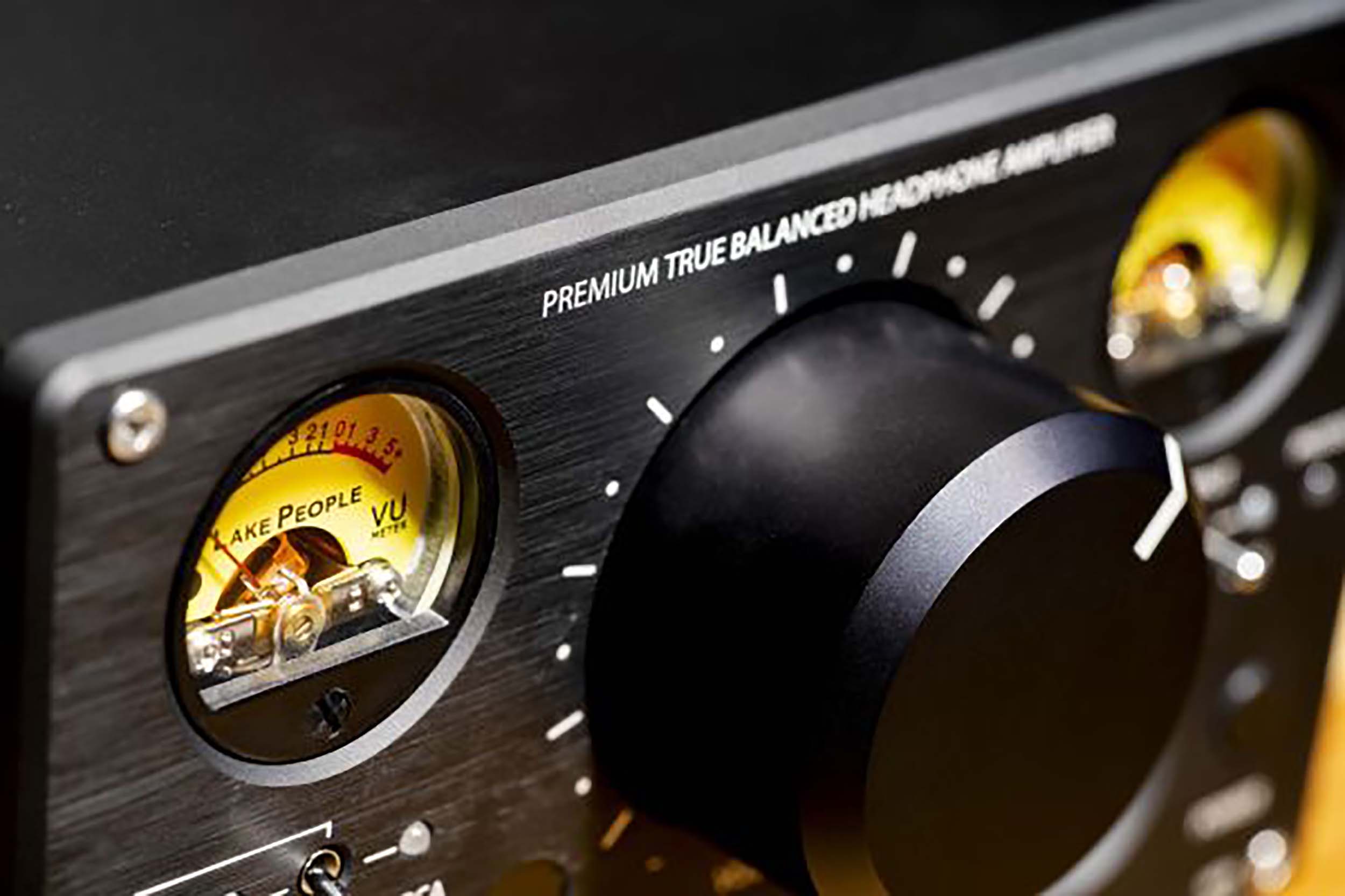 Violectric HPA-V324 Amplificateur casque véritablement symétrique - Noir