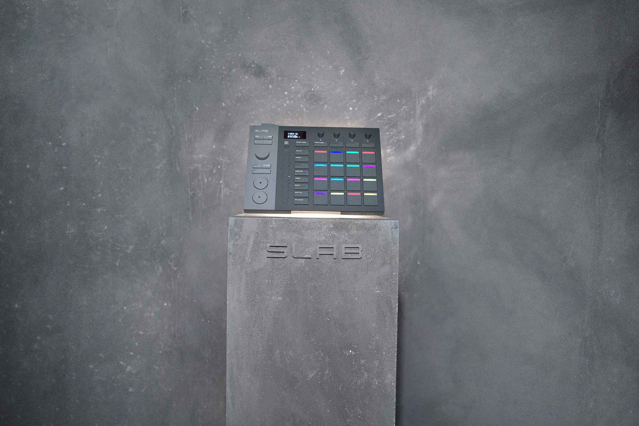 AlphaTheta SLAB MIDI Pad Controller for Serato Studio