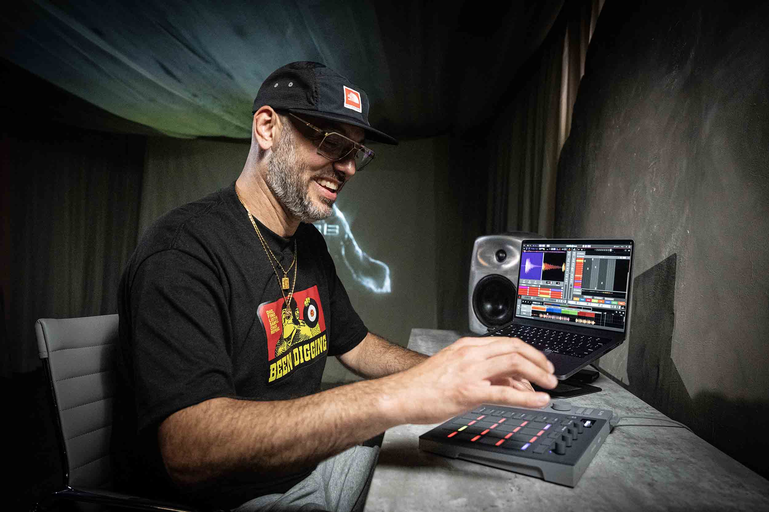 AlphaTheta SLAB MIDI Pad Controller for Serato Studio