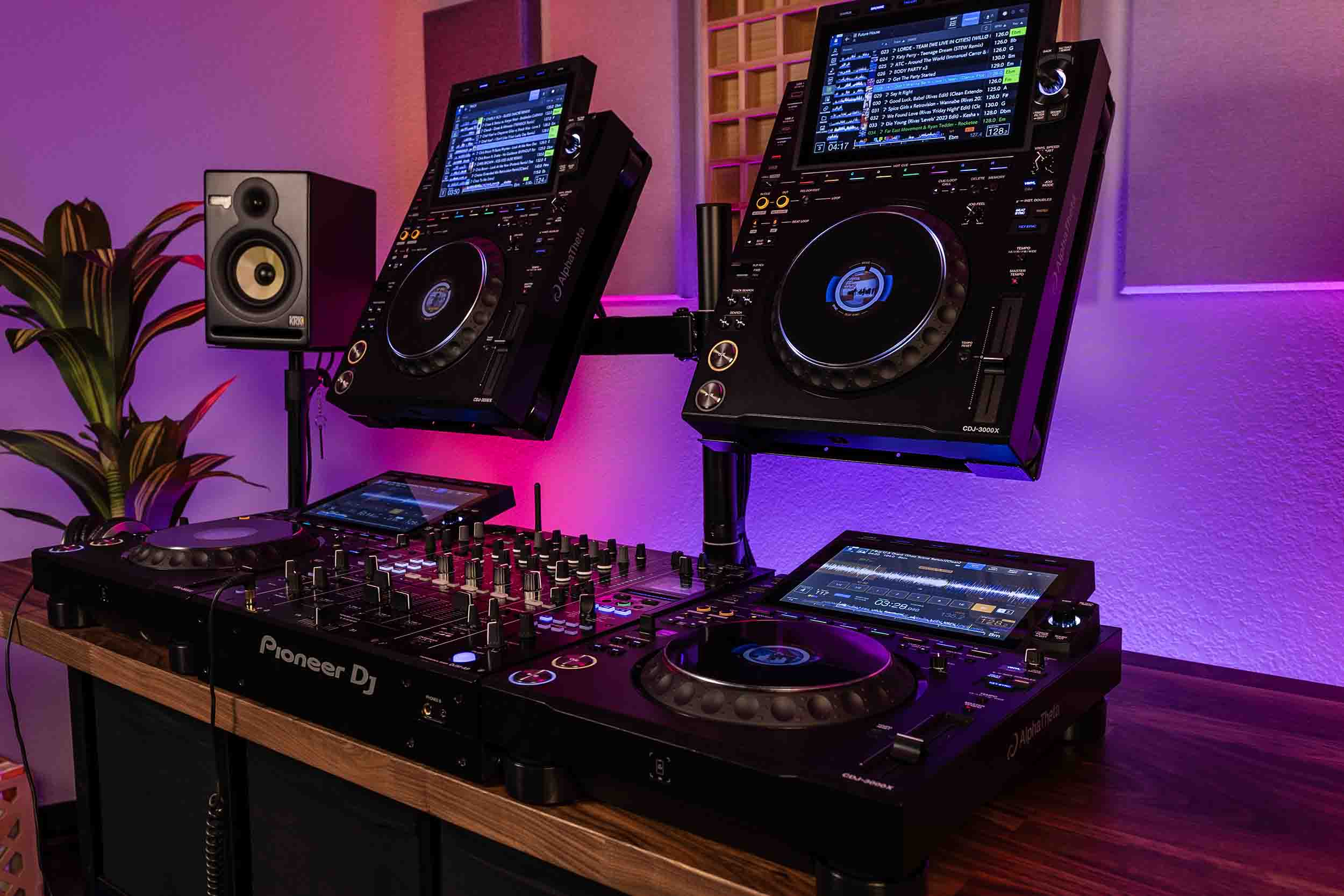 Headliner HL22001 Avalon Dual CDJ Stand 2 - Black by Headliner