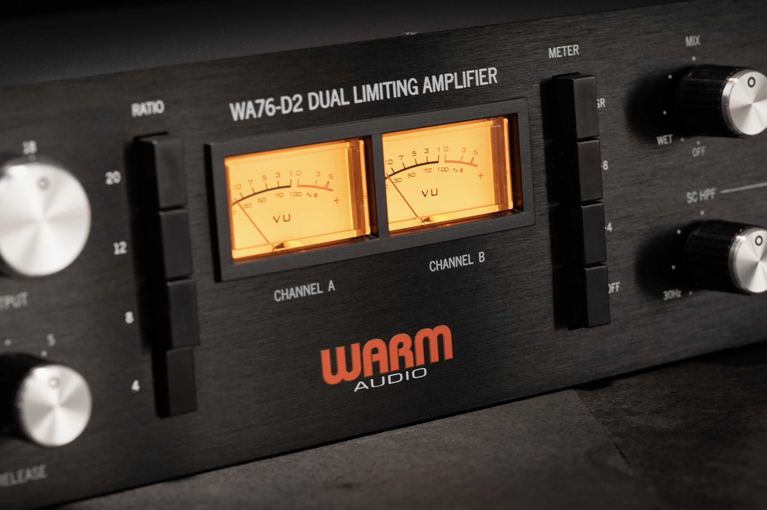 Warm Audio WA76-D2 Dual Channel Clean Gain Discrete FET Compressor by Warm Audio