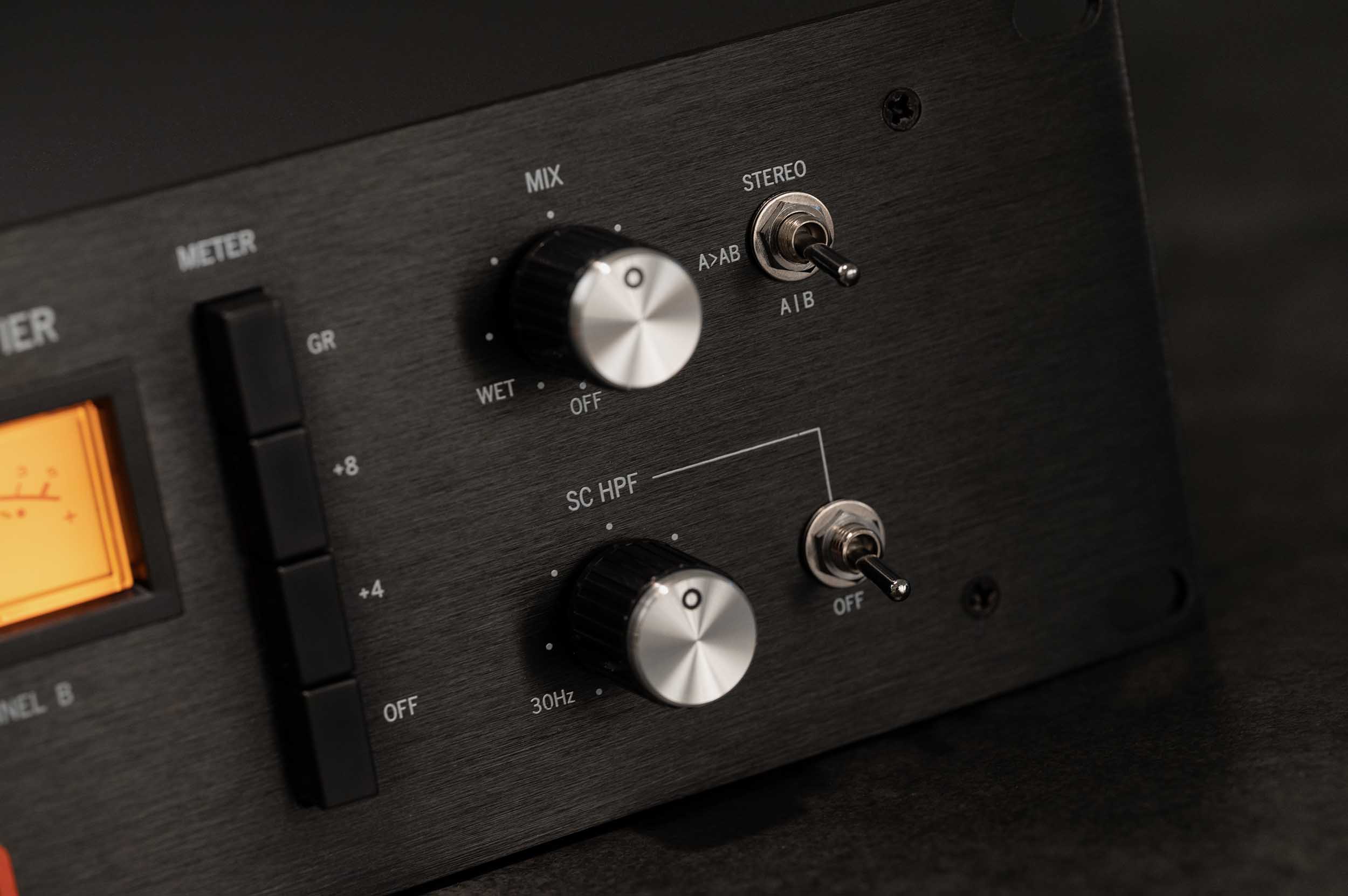 Warm Audio WA76-D2 Dual Channel Clean Gain Discrete FET Compressor by Warm Audio