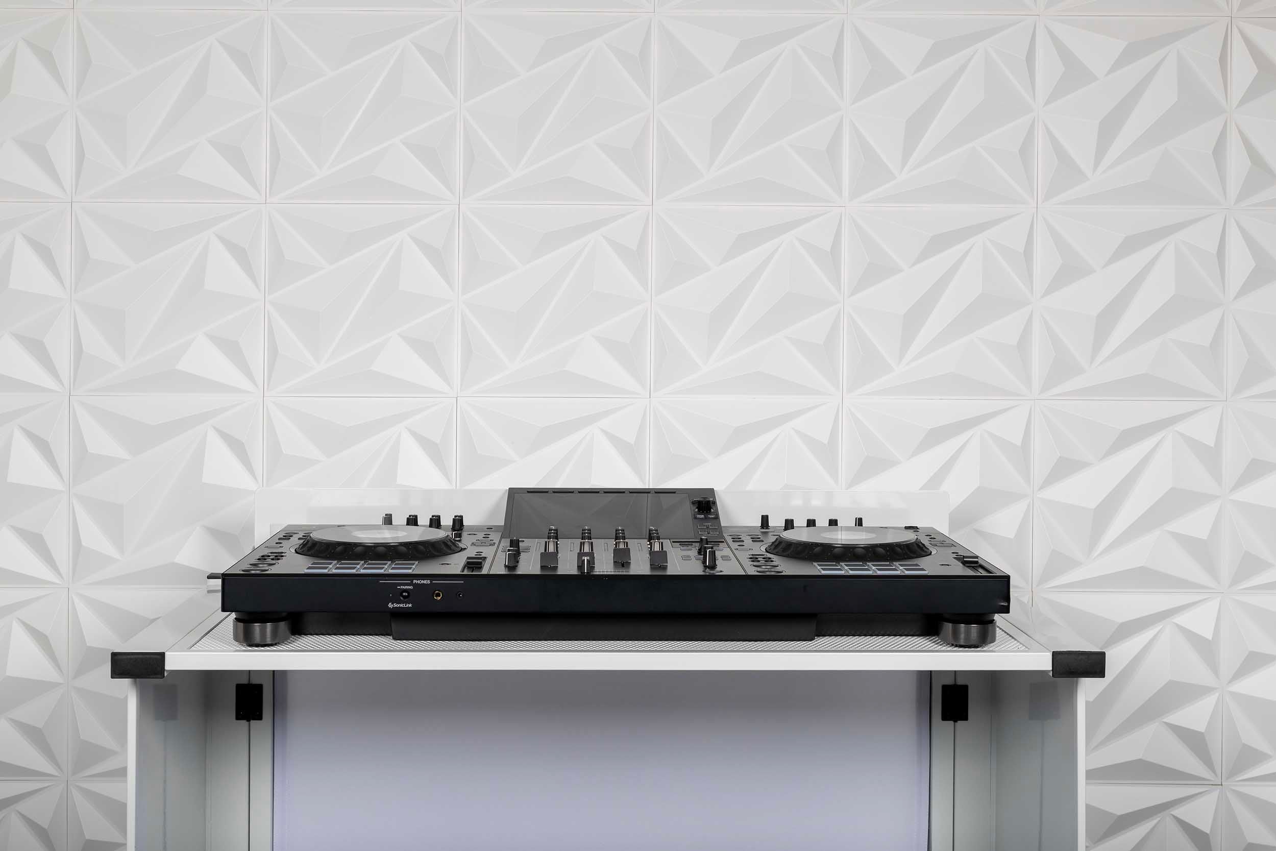 Headliner HL30081 Solana Portable DJ Booth with Carry Bag - White