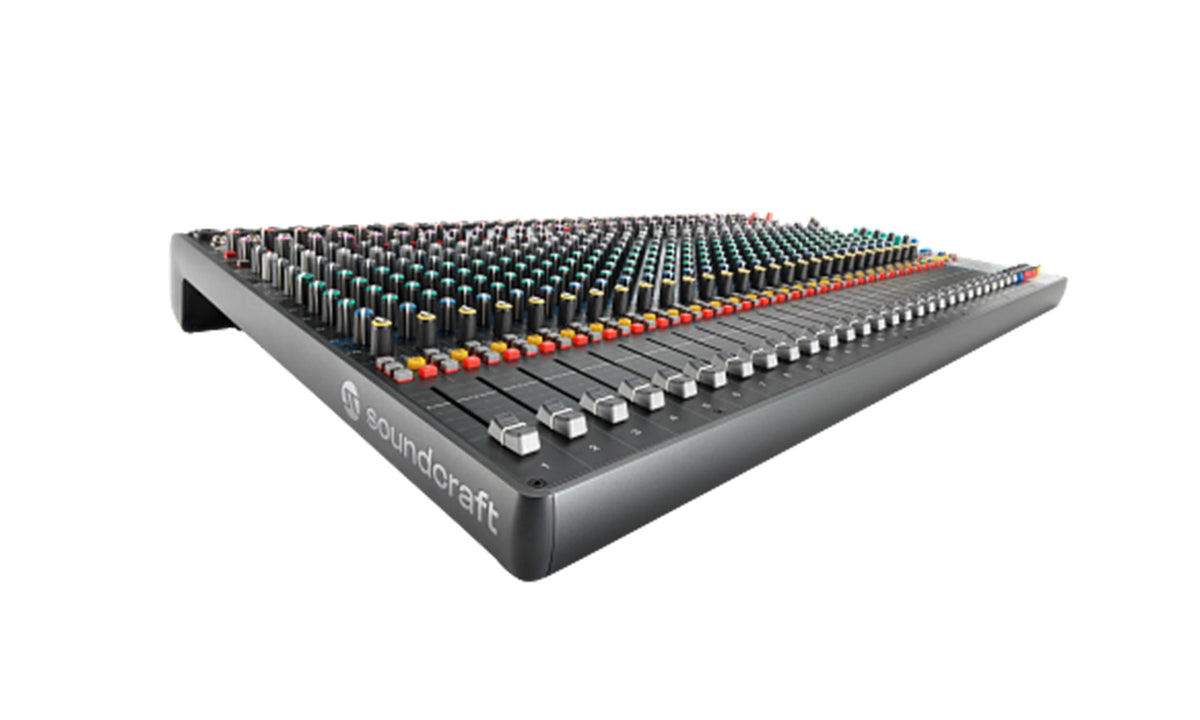 Soundcraft Signature Plus 32, 32-Channel Analog Mixer with Lexicon Effects and 4x4 USB-C Interface