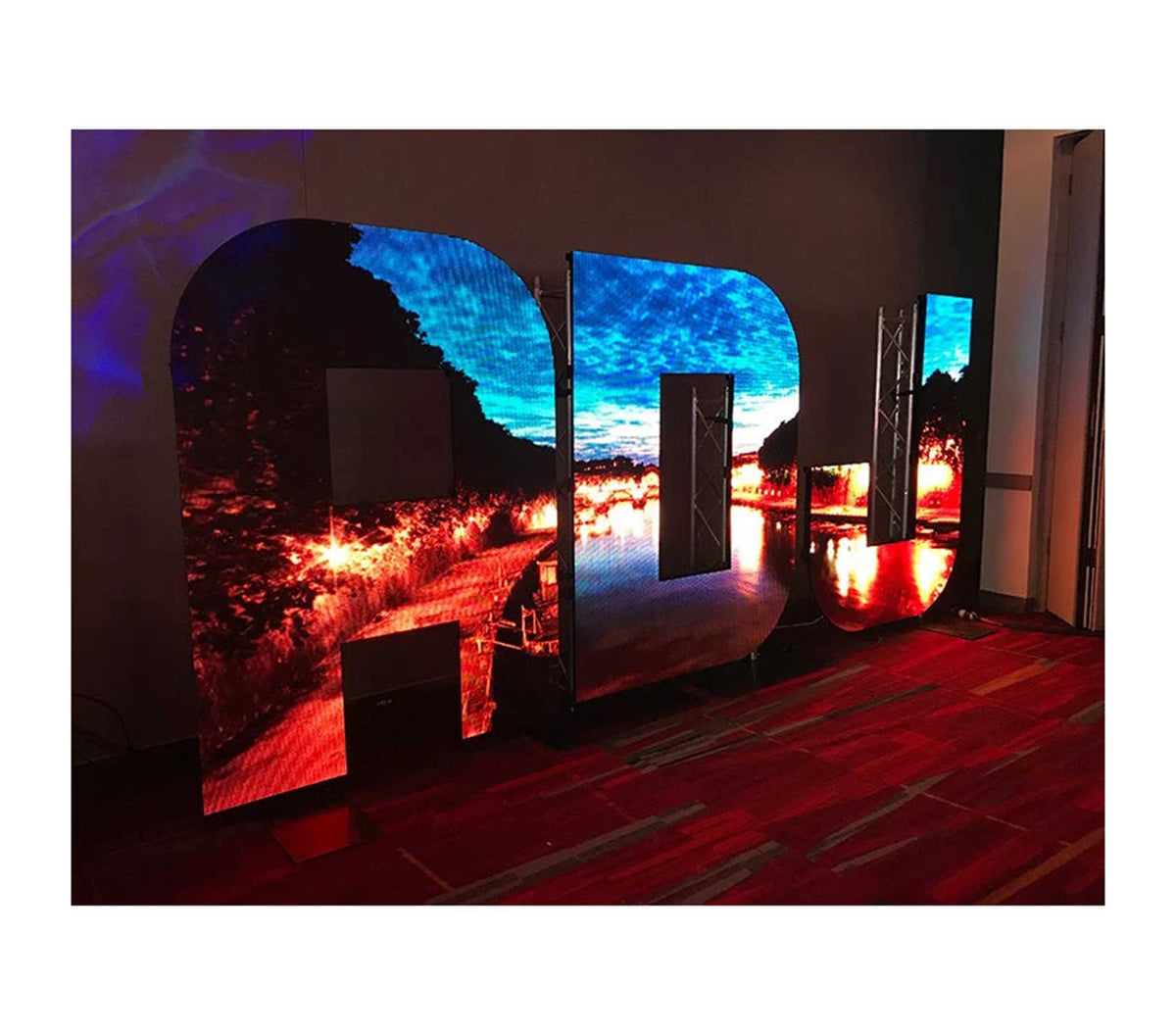 ADJ Design Series DS4QC1 4.8mm Top Left Quarter Circle LED Video Panel