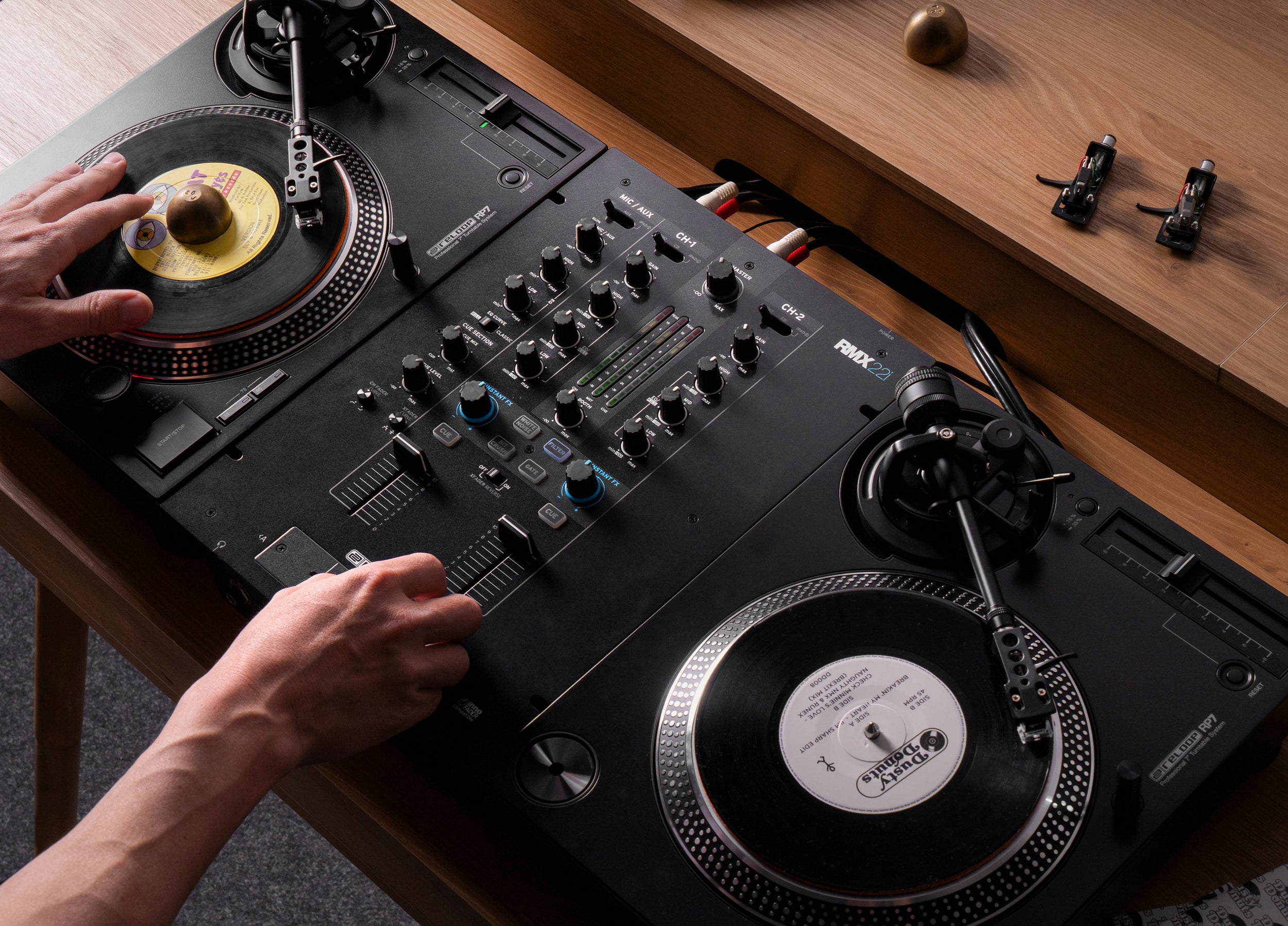 Reloop RP-7 Professional 7 Inch Direct Drive DJ Turntable by Reloop