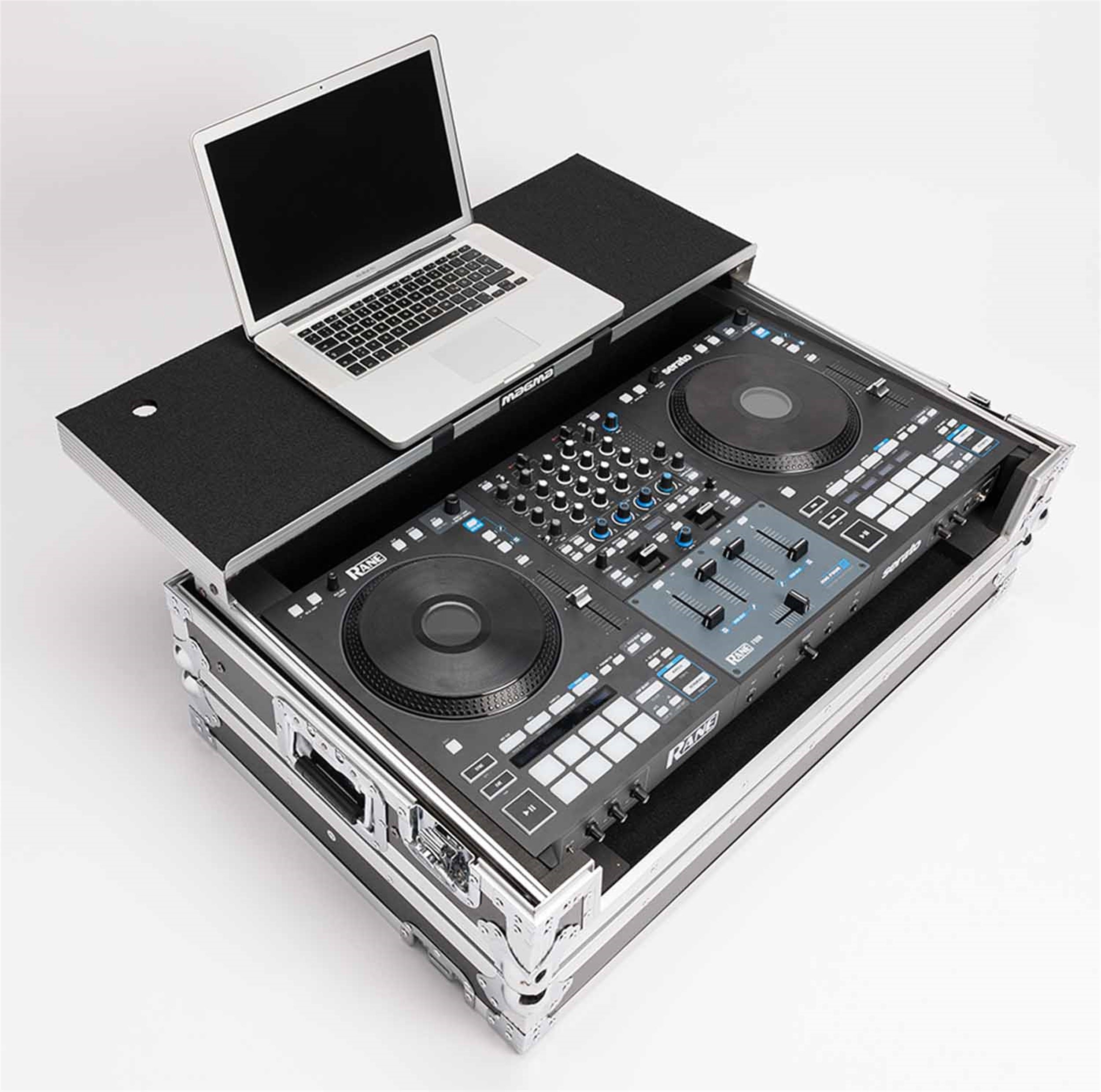 B-Stock Scratch & Dent: MAGMA MGA41026 DJ-Controller Workstation Rane Four and Performer W/ Wheels by Magma