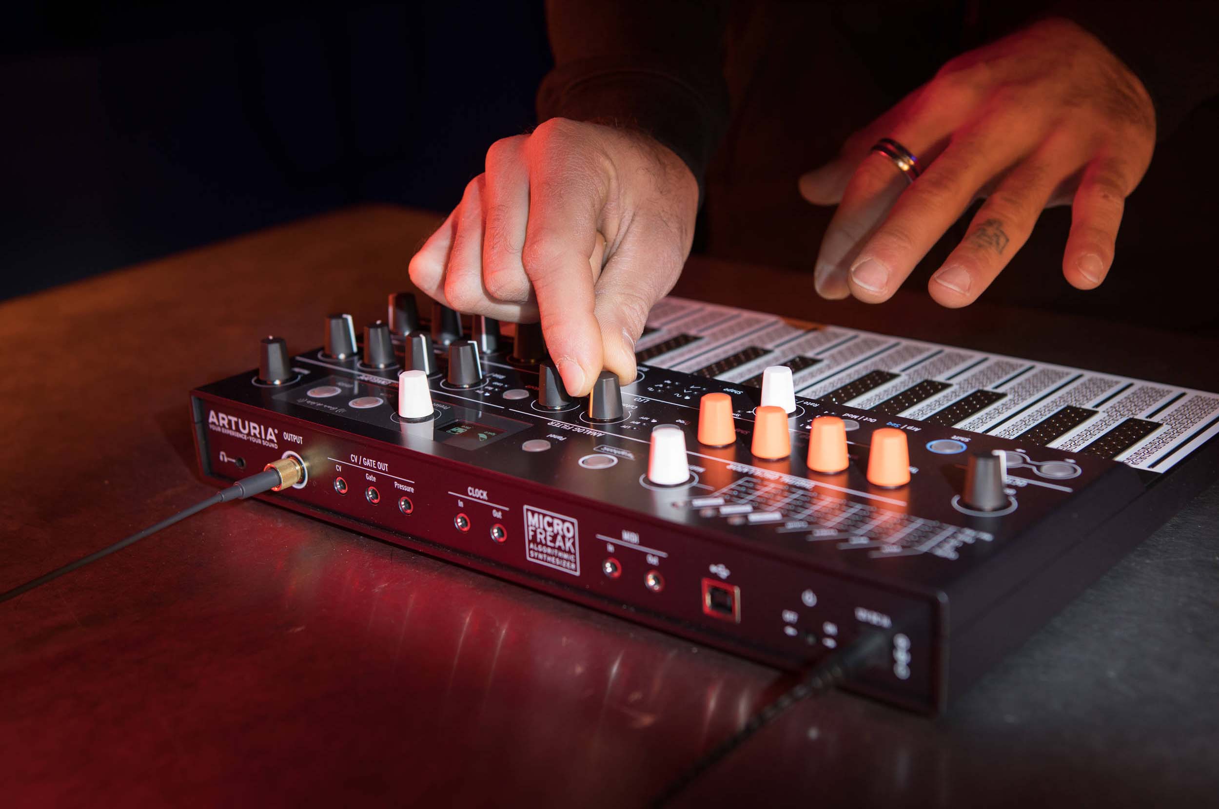 Arturia MICROFREAK Synthesizer, Hybrid Digital Analog Programmable Synthesizer by Arturia