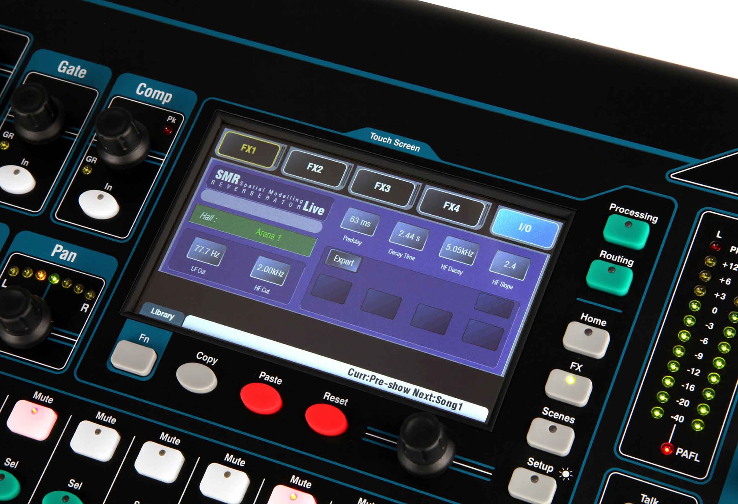 Allen & Heath Qu-16, 16-Channel Rackmountable Digital Mixer - Chrome Edition by ALLEN & HEATH