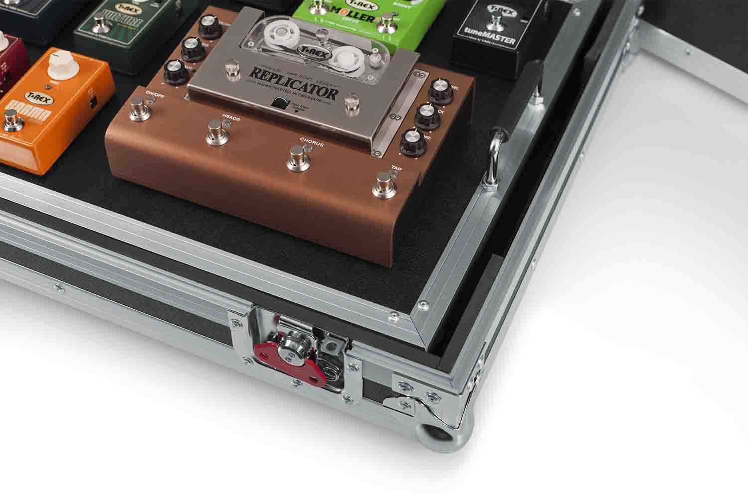 Gator Cases G-TOUR PEDALBOARD-XLGW Extra Large Tour Grade Pedal Board and Flight Case for 20-25 Pedals with Wheels by Gator Cases