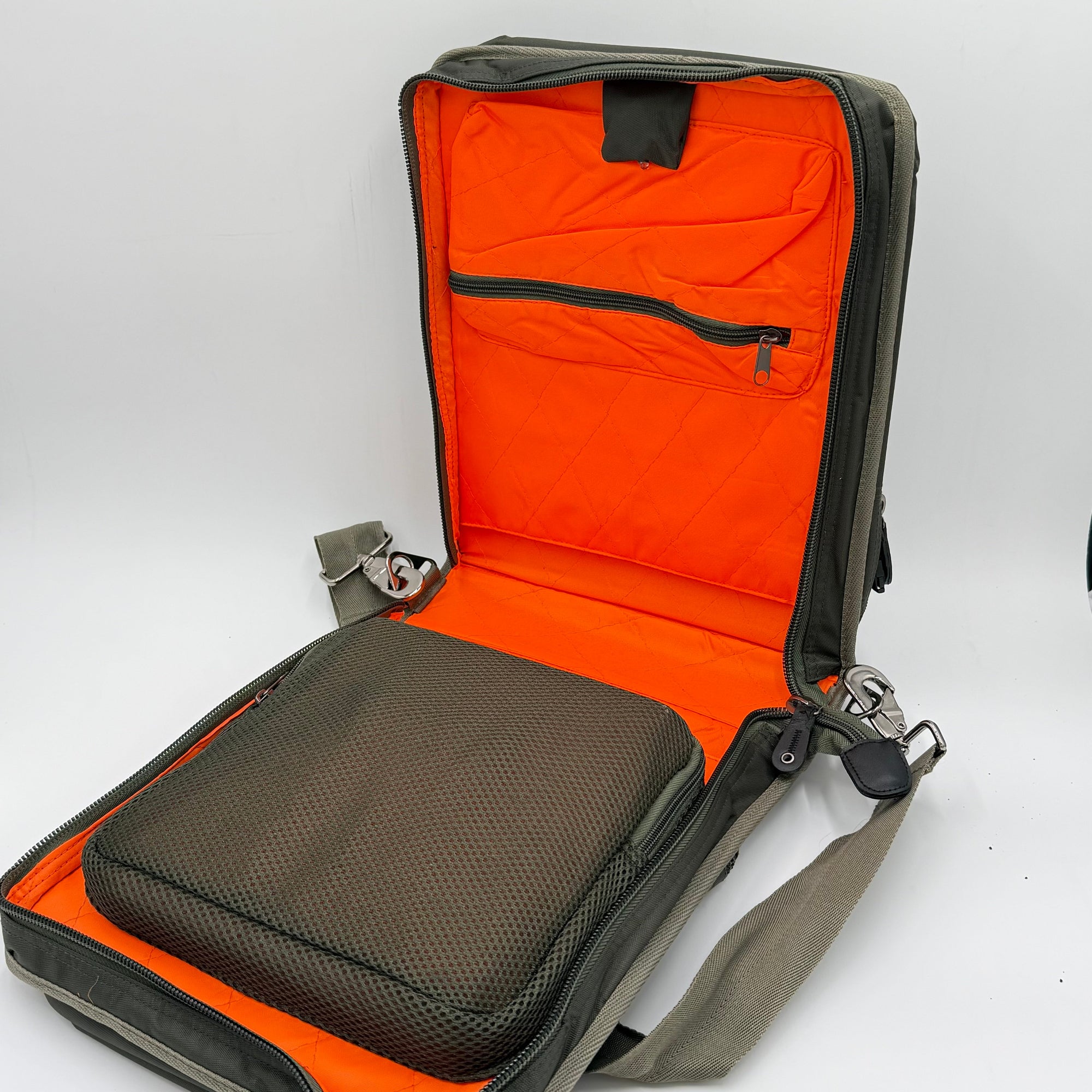 Bloxbox Olive DJ Satchel Bag - fits gobos, small midi controllers, cables, accessories by Hollywood DJ