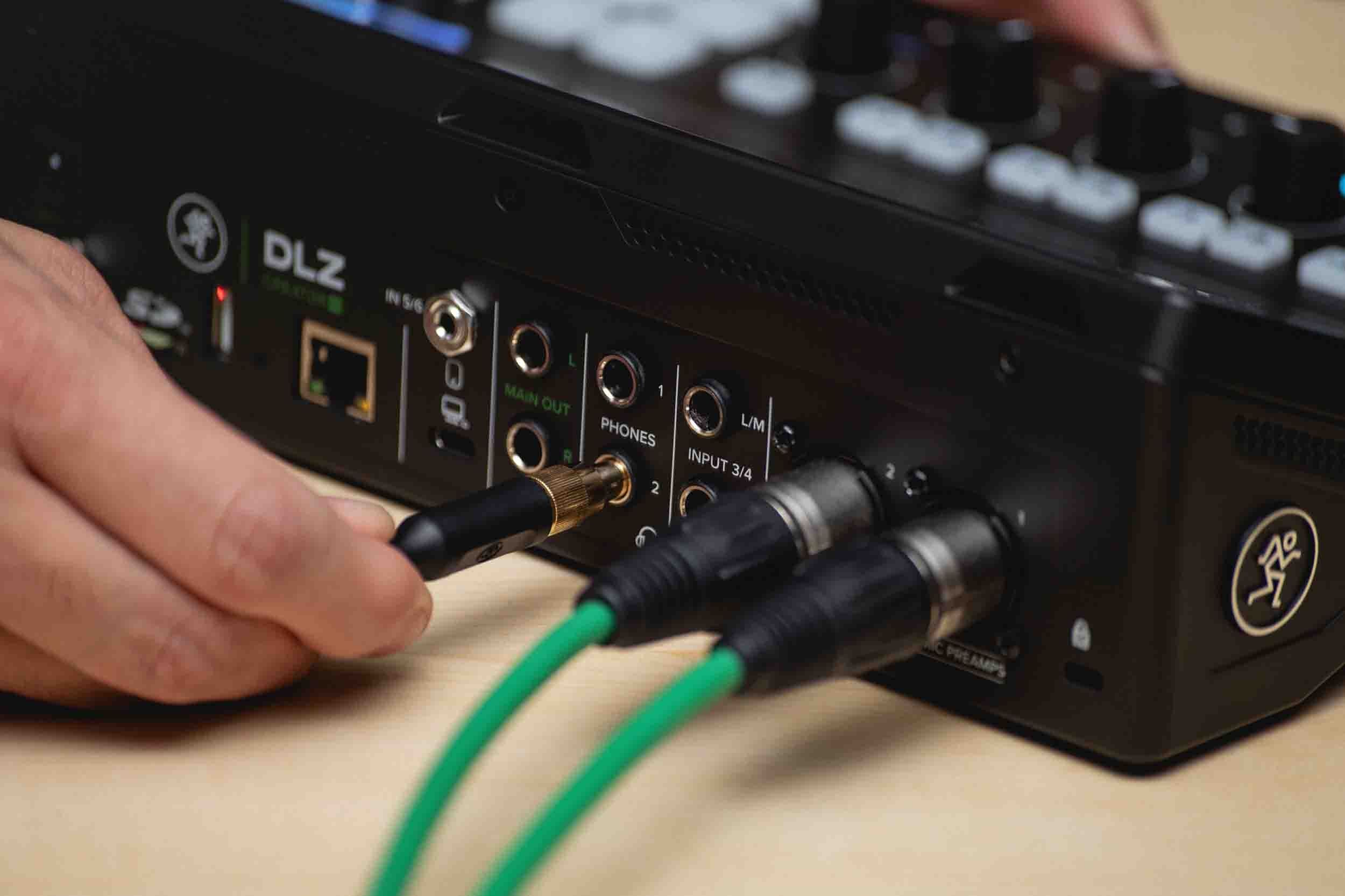 Mackie DLZ Creator XS Compact Adaptive Digital Mixer for Podcasting and Streaming by Mackie