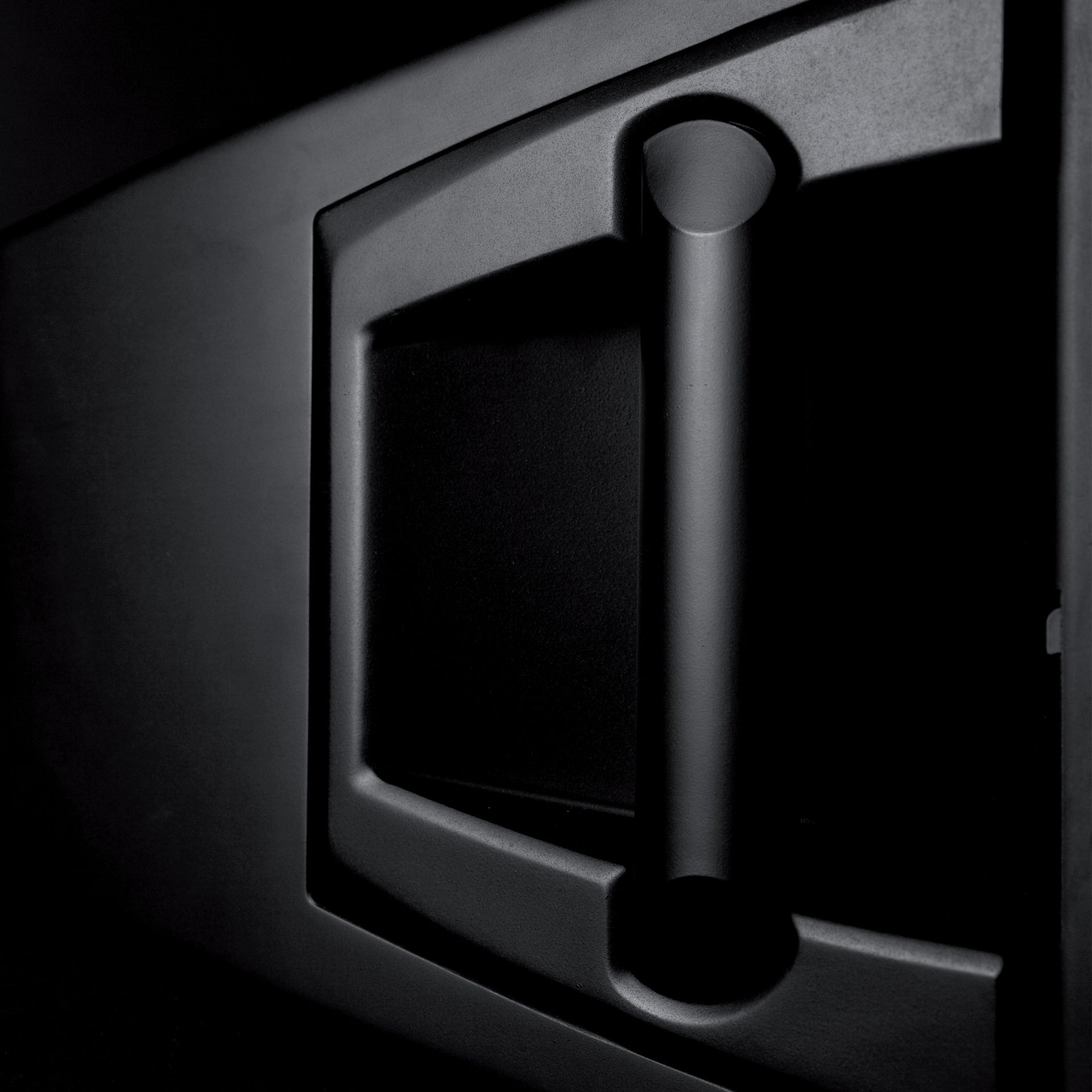 RCF HDL20-A Active Line Array Module, cabinet detail - Hollywood DJ