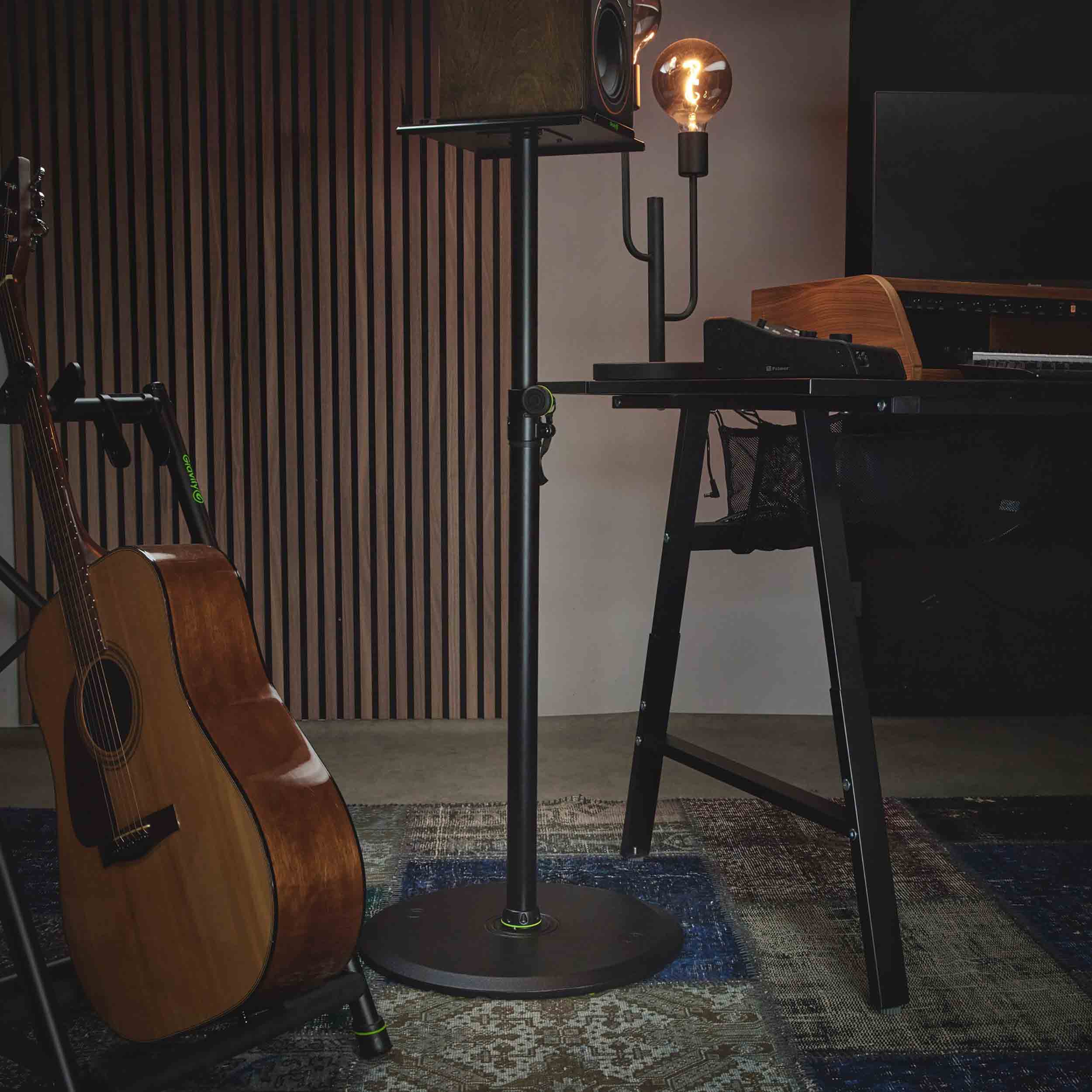 Gravity SP 3202 LR B, Studio Monitor Speaker Stand with Large Round Base by Gravity
