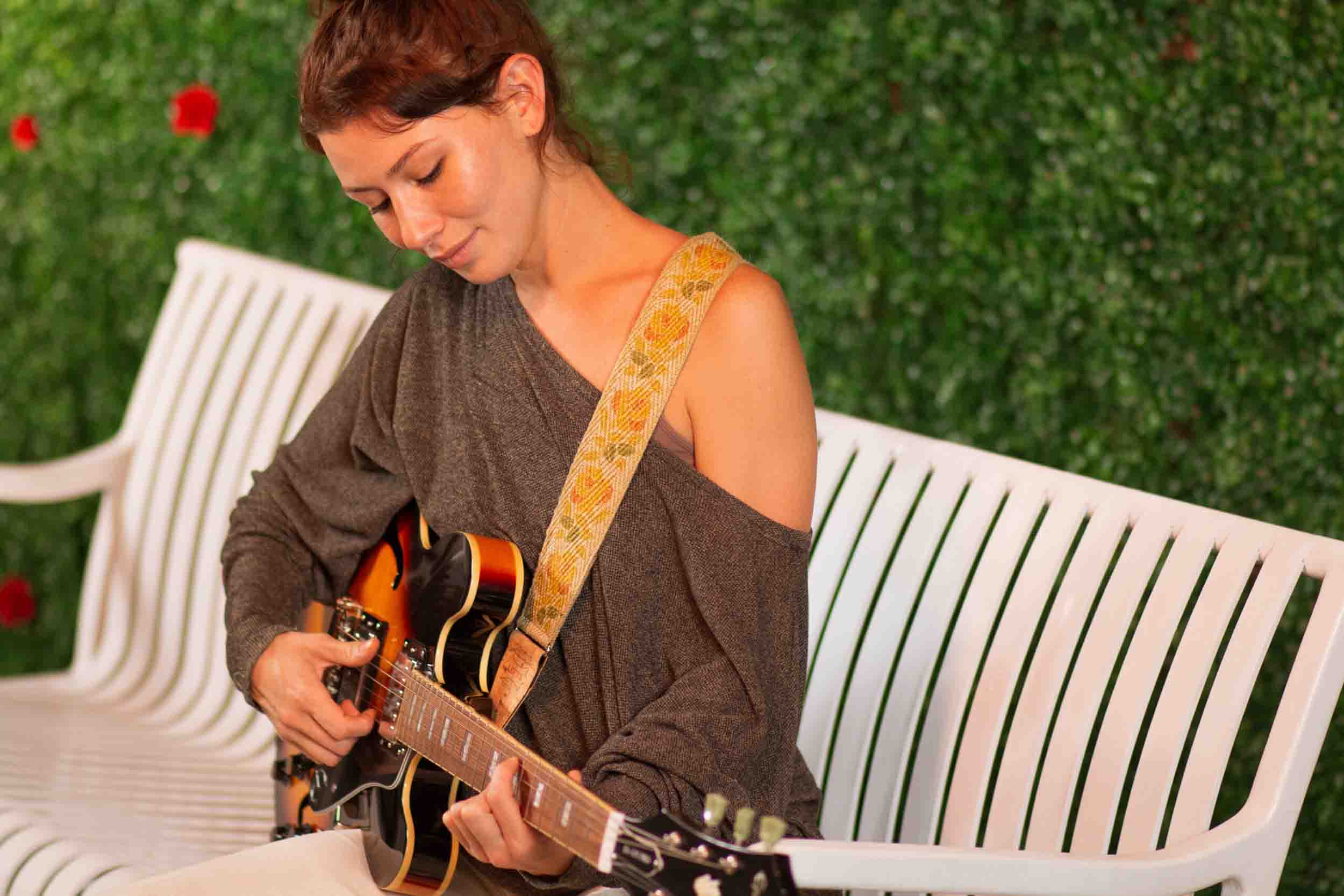 Levy's Leathers MH8P-008, 2 Inch Hemp Vegan Guitar Strap with Printed Rosa Motif - Hollywood DJ