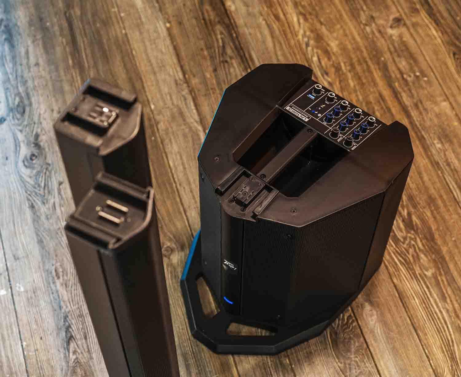 Open Box: Peavey LN 1063 Column Array Portable PA System - Hollywood DJ