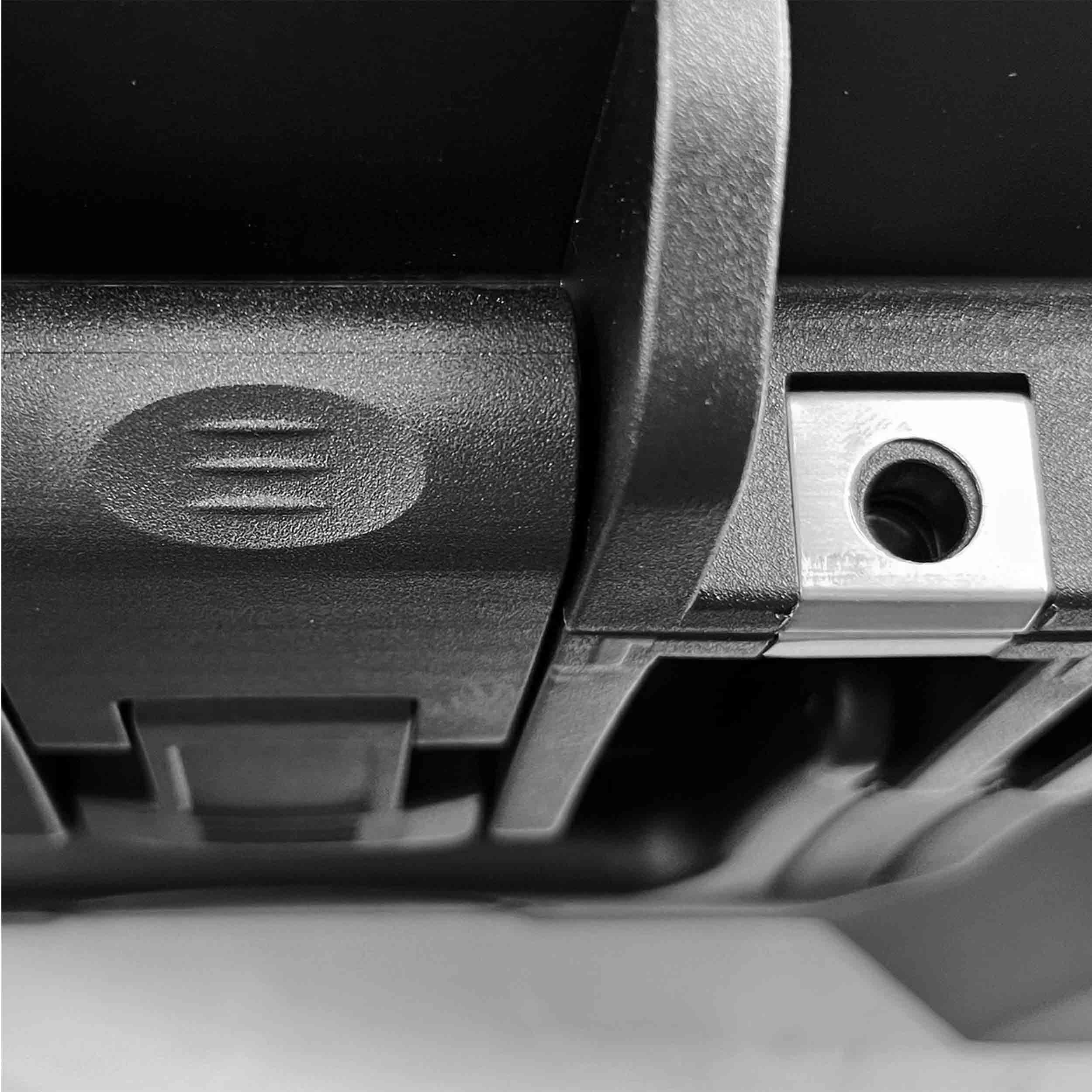 Odyssey VU342911WNF, Bottom Interior Injection-Molded Utility Case with Wheels Odyssey