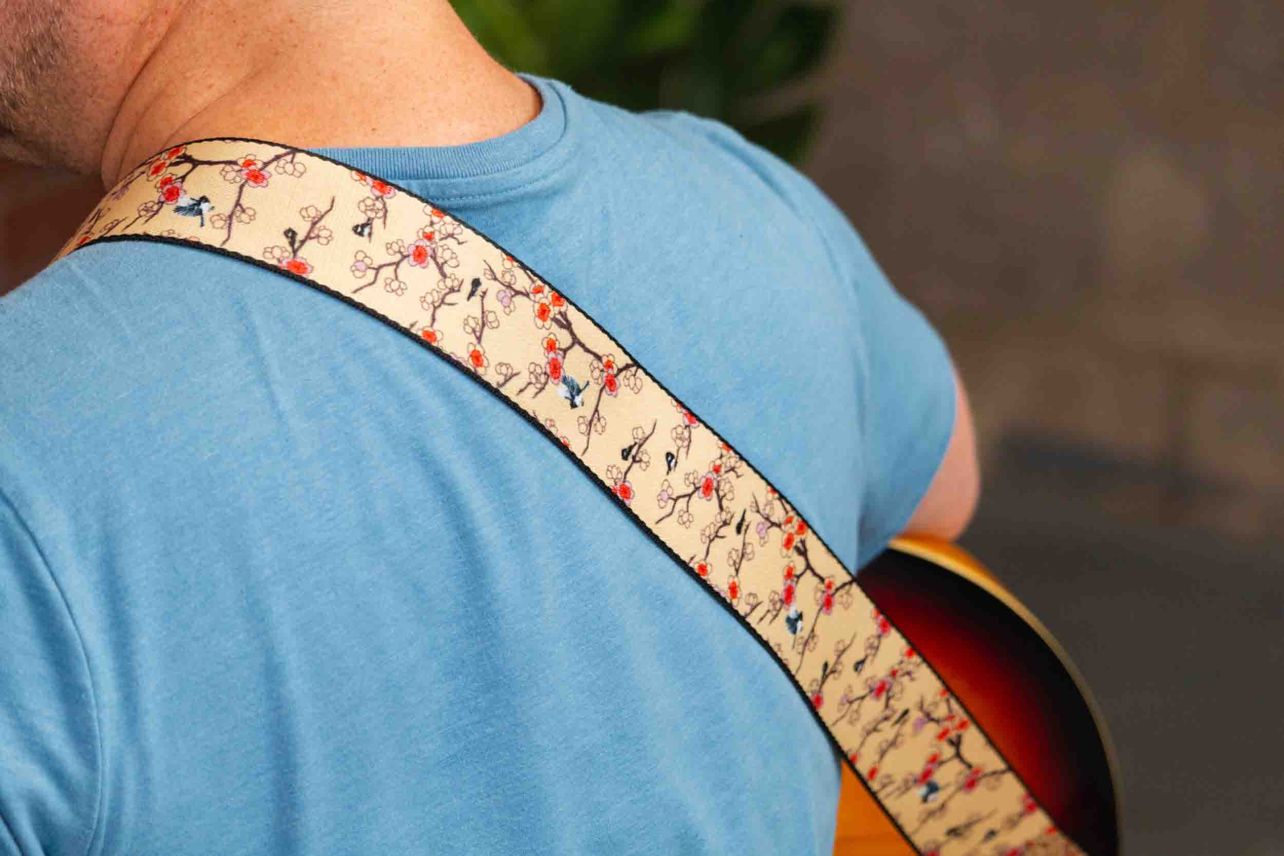 Levy's Leathers MPD2-115 2” Wide Polyester Guitar Strap with Cherry Trees and Birds Motif - Hollywood DJ