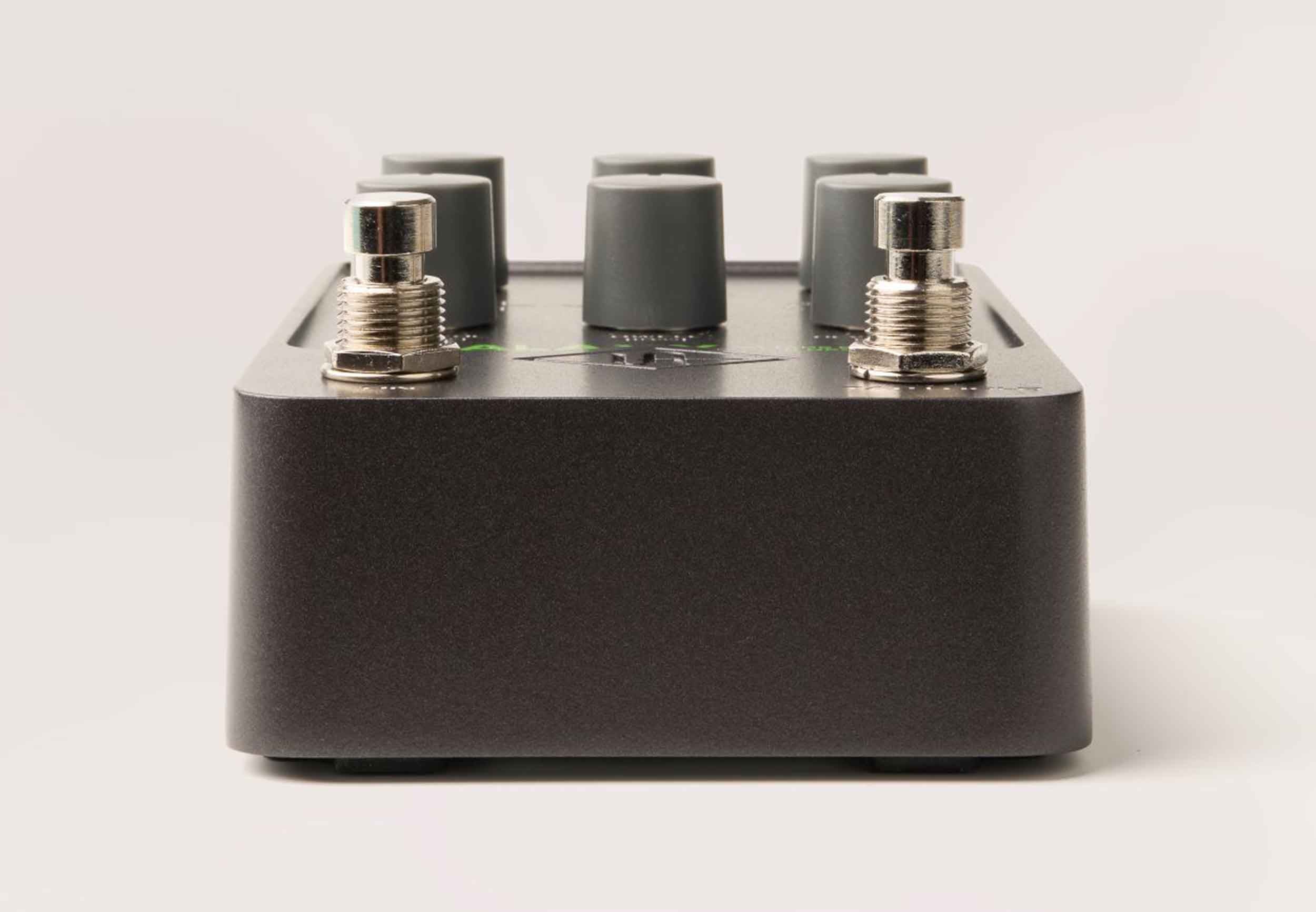 Universal Audio Galaxy 74' Tape Echo and Reverb Pedal - Hollywood DJ