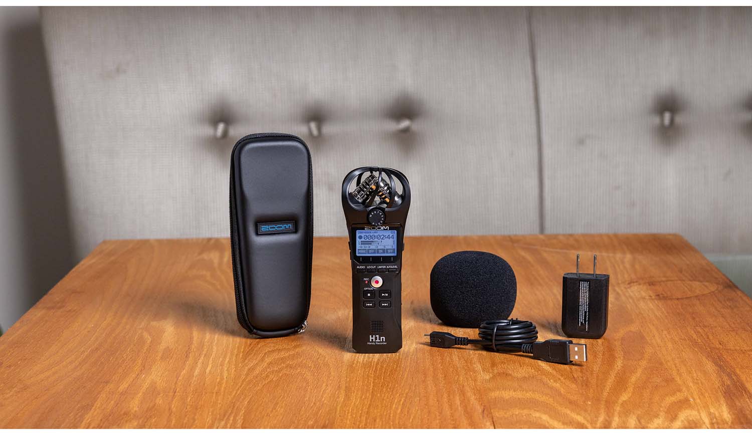 Zoom H1N-VP Portable Handy Recorder with Windscreen - Hollywood DJ