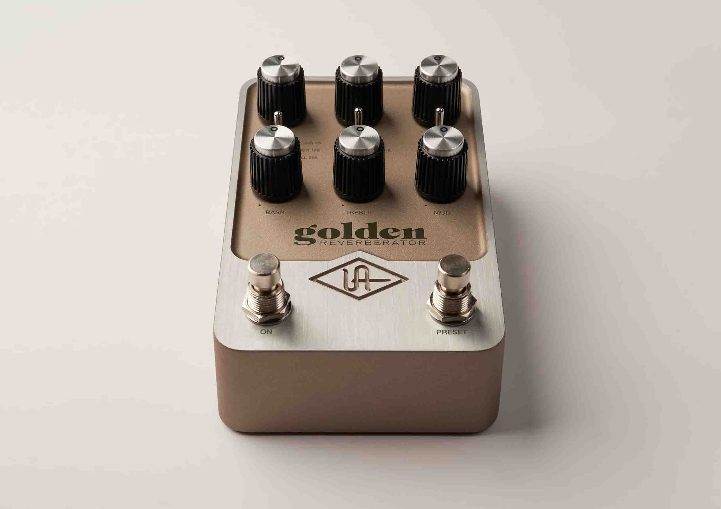 Universal Audio GOLDEN Reverberator Stereo Effects Pedal - Hollywood DJ