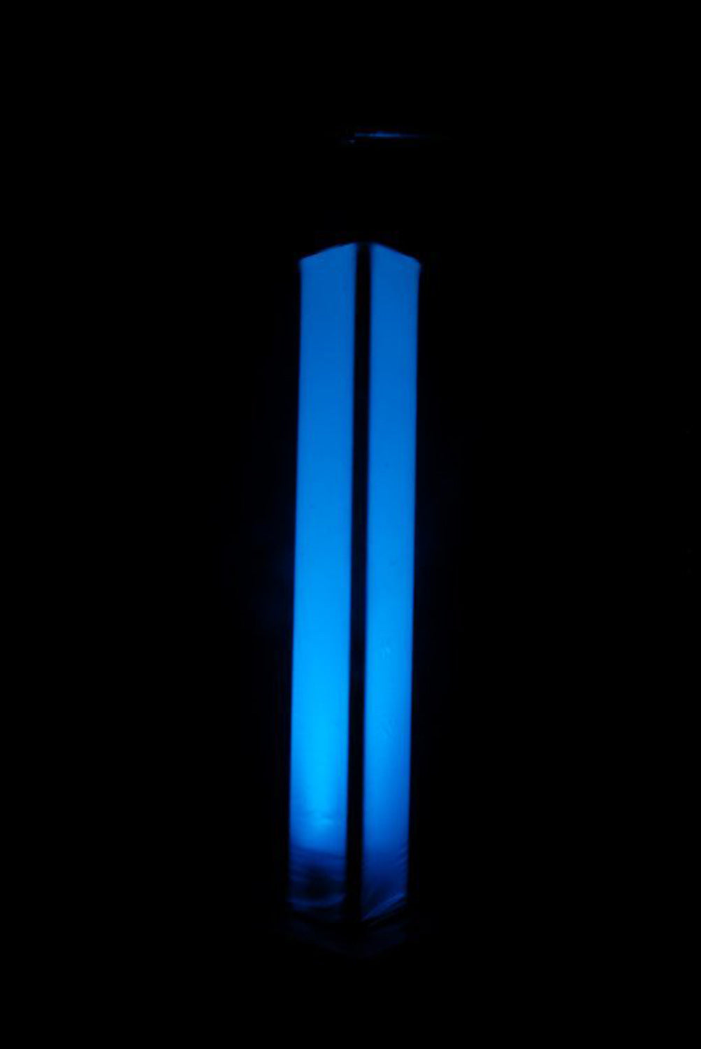 Chauvet Trusst Glo Totem 2.0 All In One Kit For The Mobile Entertainer - Hollywood DJ