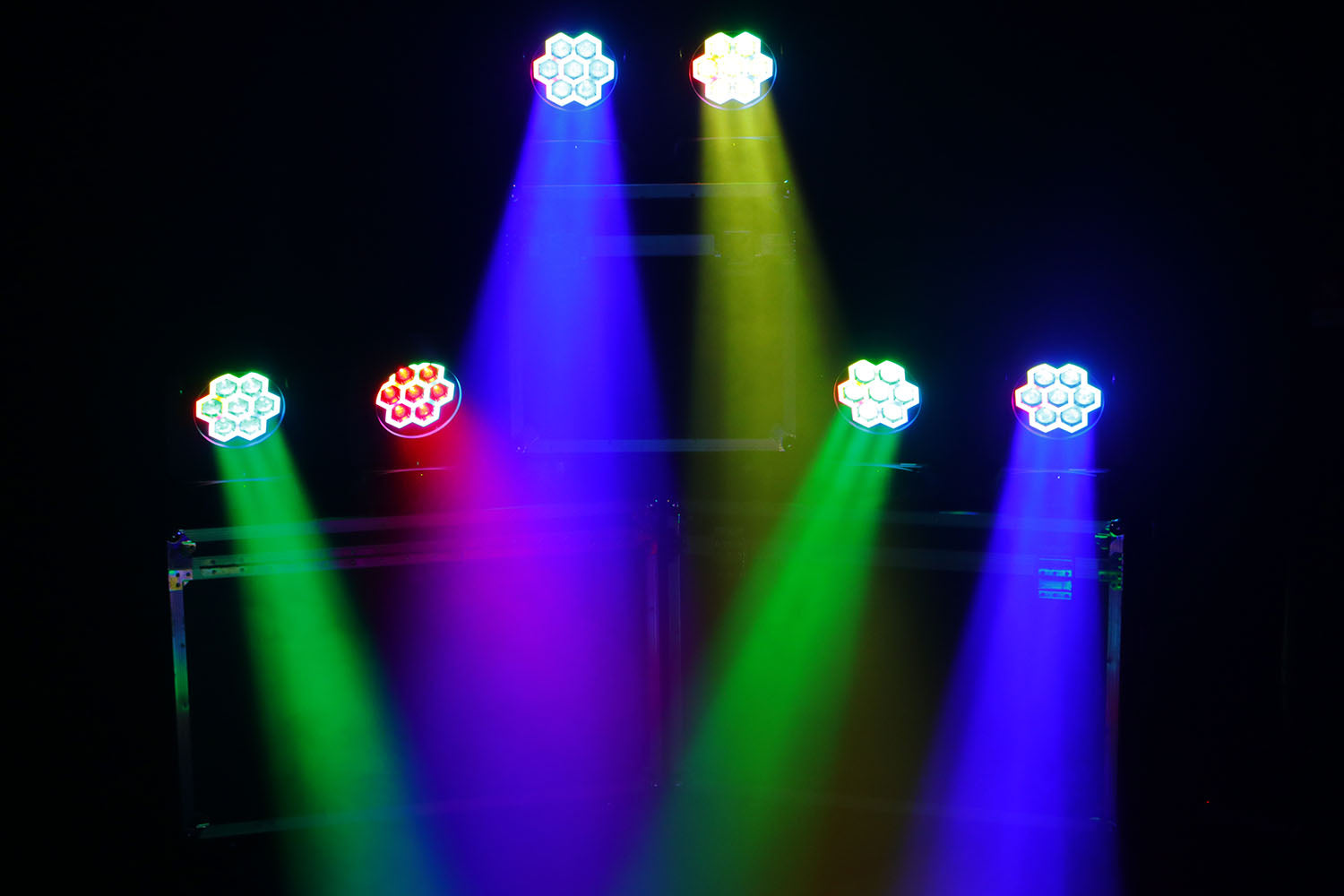 JMAZ JZ3017 280w LED Moving Head Wash PIXL TRON 740Z With Zoom (6°-60°) and 7 Quad (RGBW) 40w LEDs, LED Ring - Hollywood DJ