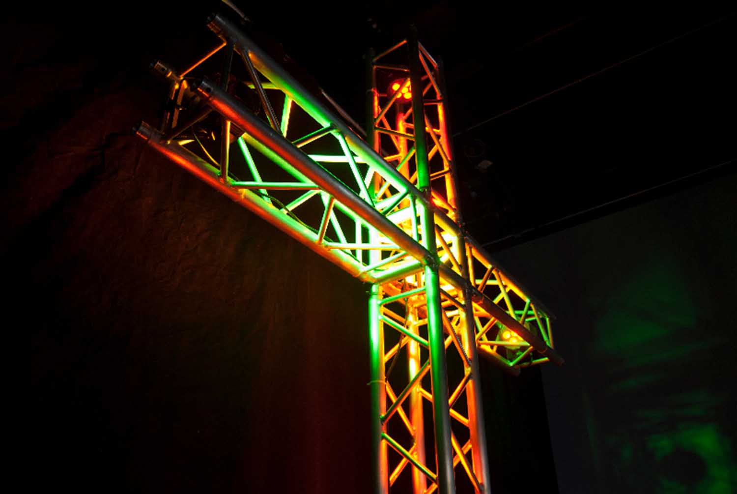 B-Stock: Chauvet Trusst CT290-6WAYC High Grade, 12-Inches Truss, 6-Way Corner Block Trusst