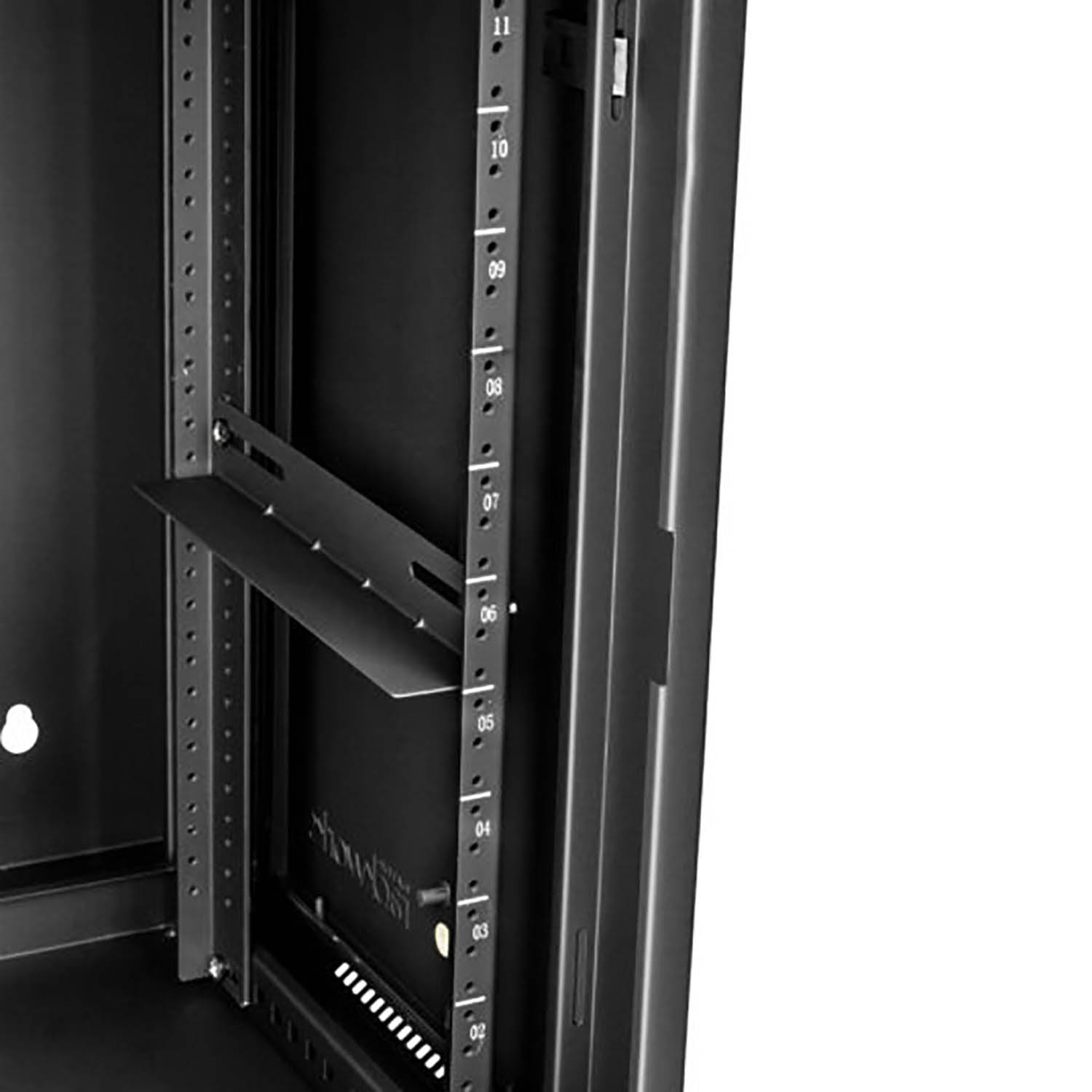 Gator Cases GRW2012508 21″ Deep Sectional Hinged Wall Mounted Rack - Steel Door - Hollywood DJ