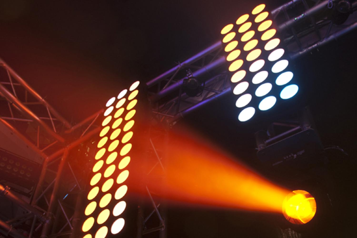 Chauvet Trusst CT290-4390C High Grade, 12-Inches Truss, 3-Way, 90° Corner - Hollywood DJ