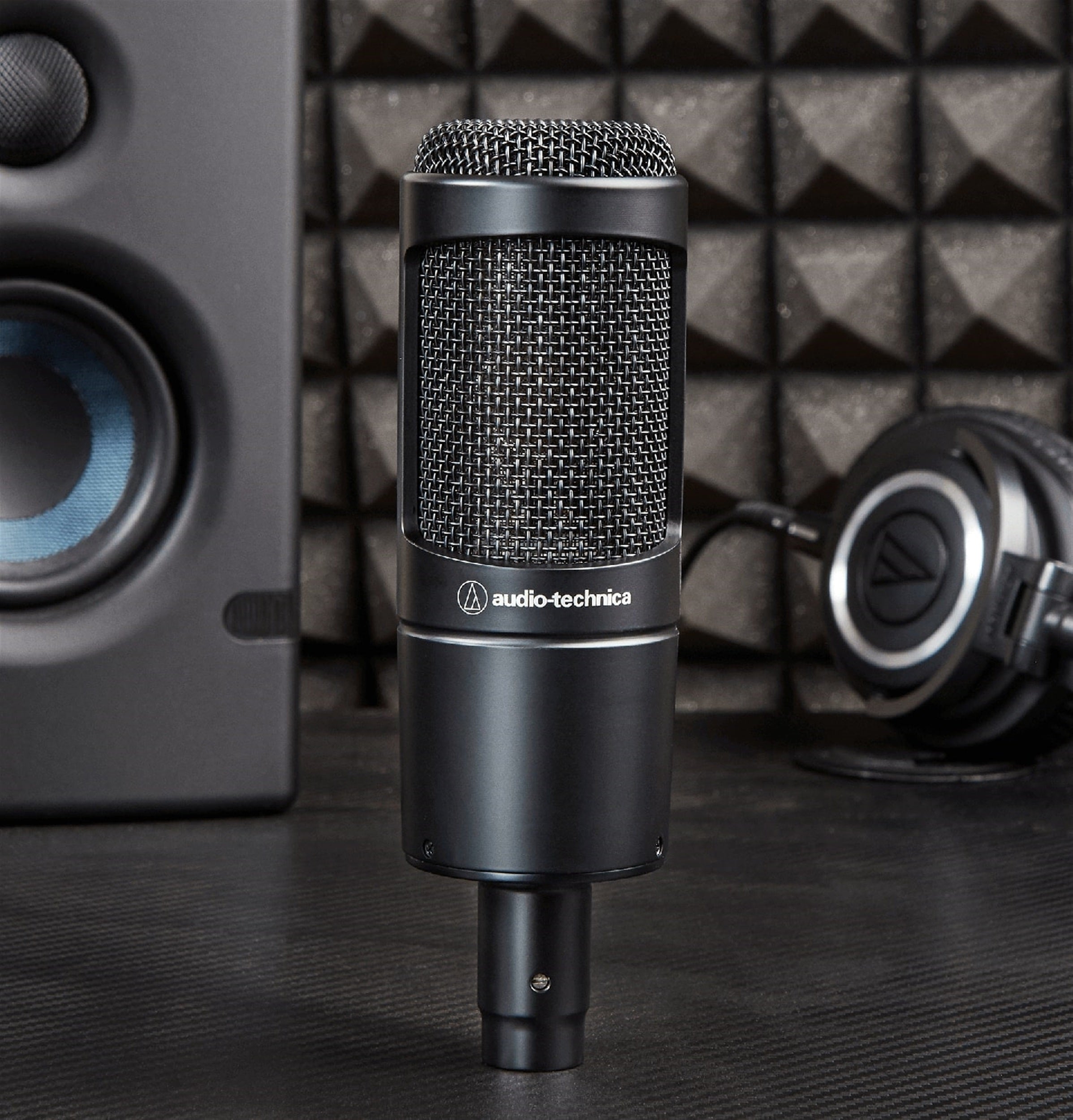 Audio Technica AT2035, Cardioid Condenser Microphone with XLR Connector