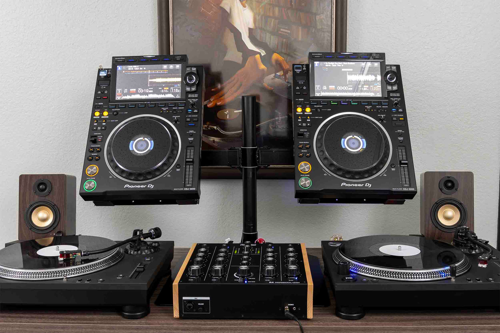 Headliner HL90120 R4 4 Channel Rotary DJ Mixer by Headliner