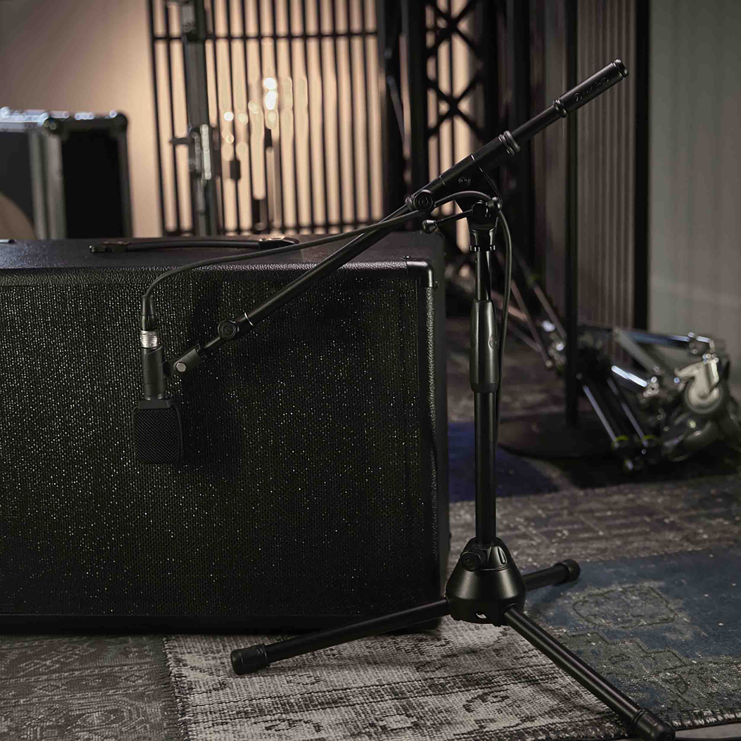 B-Stock Gravity TMS 4232 B, Touring Series Microphone Stand Short with Tripod Folding Base - Black by Gravity