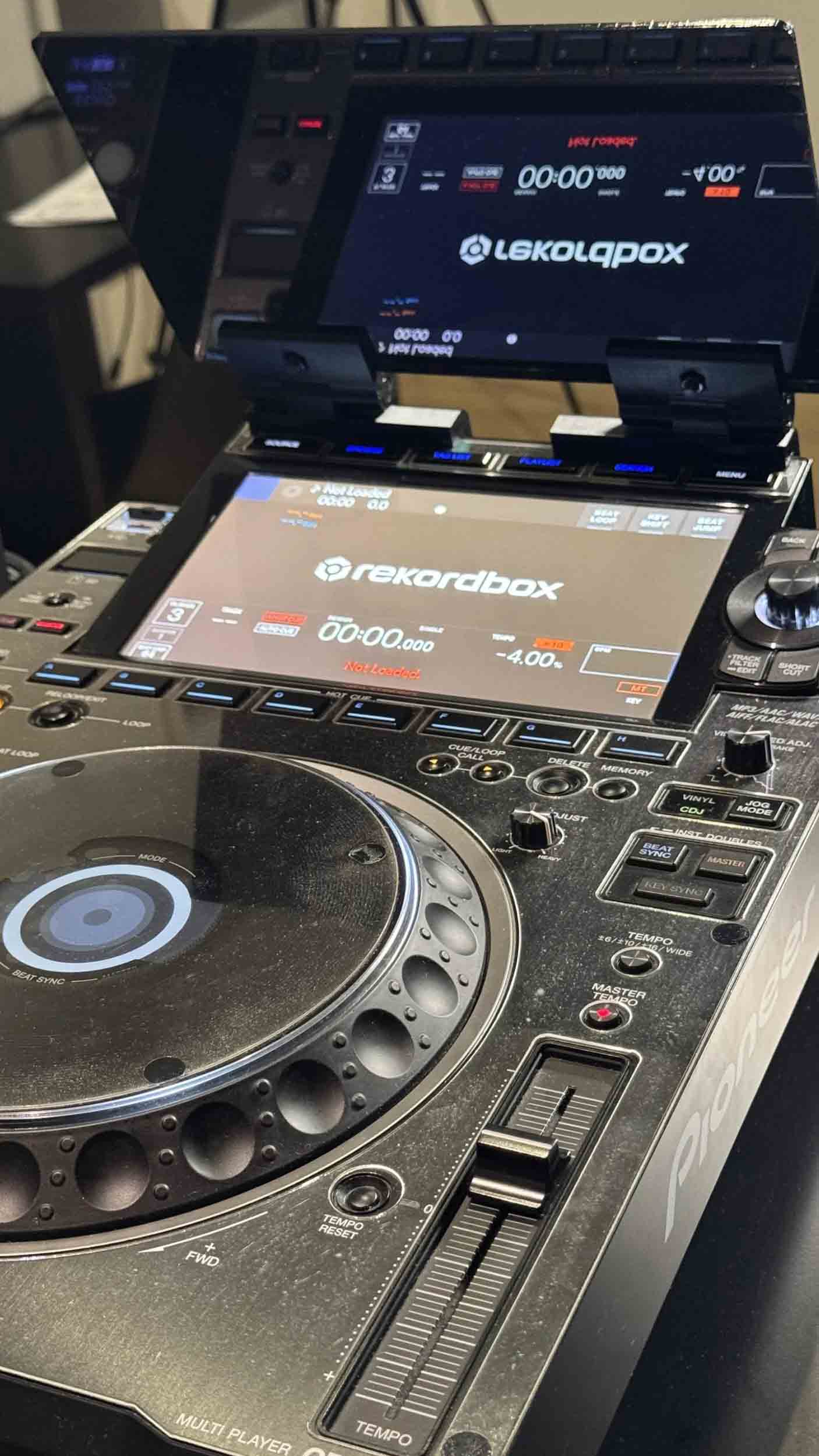 DJ SKIN Adjustable Outdoor SUNCOVER for CDJ and XDJ Models by DJ SKin