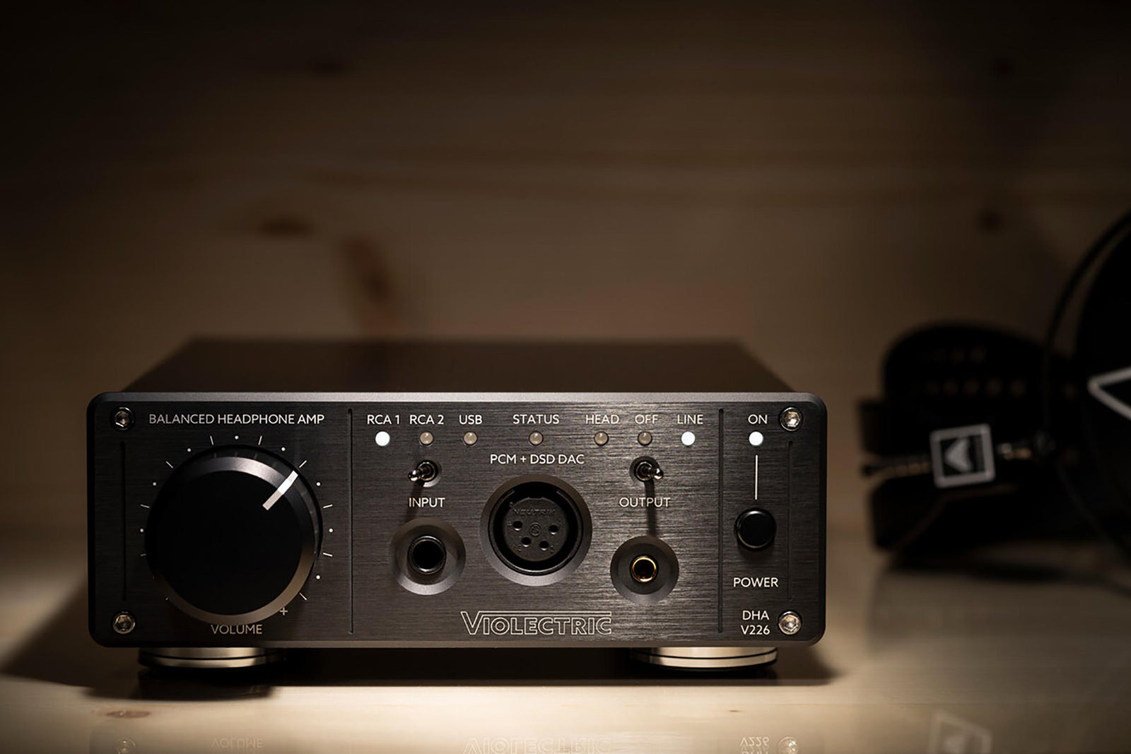 Violectric DHA-V226 Headphone Amplifier, Preamp and DAC by Violectric
