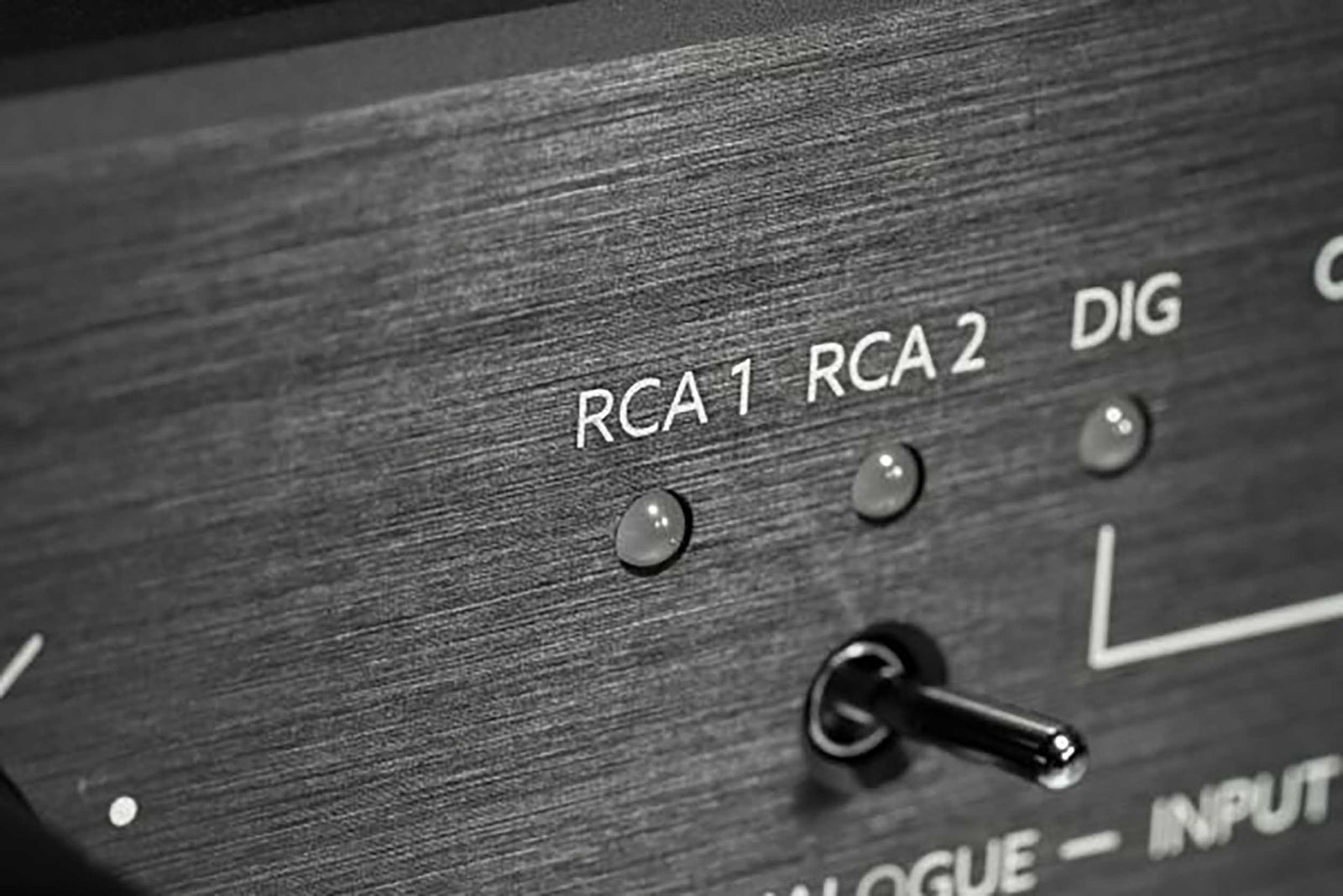 Violectric DHA-V3802 Headphone Amplifier by Violectric