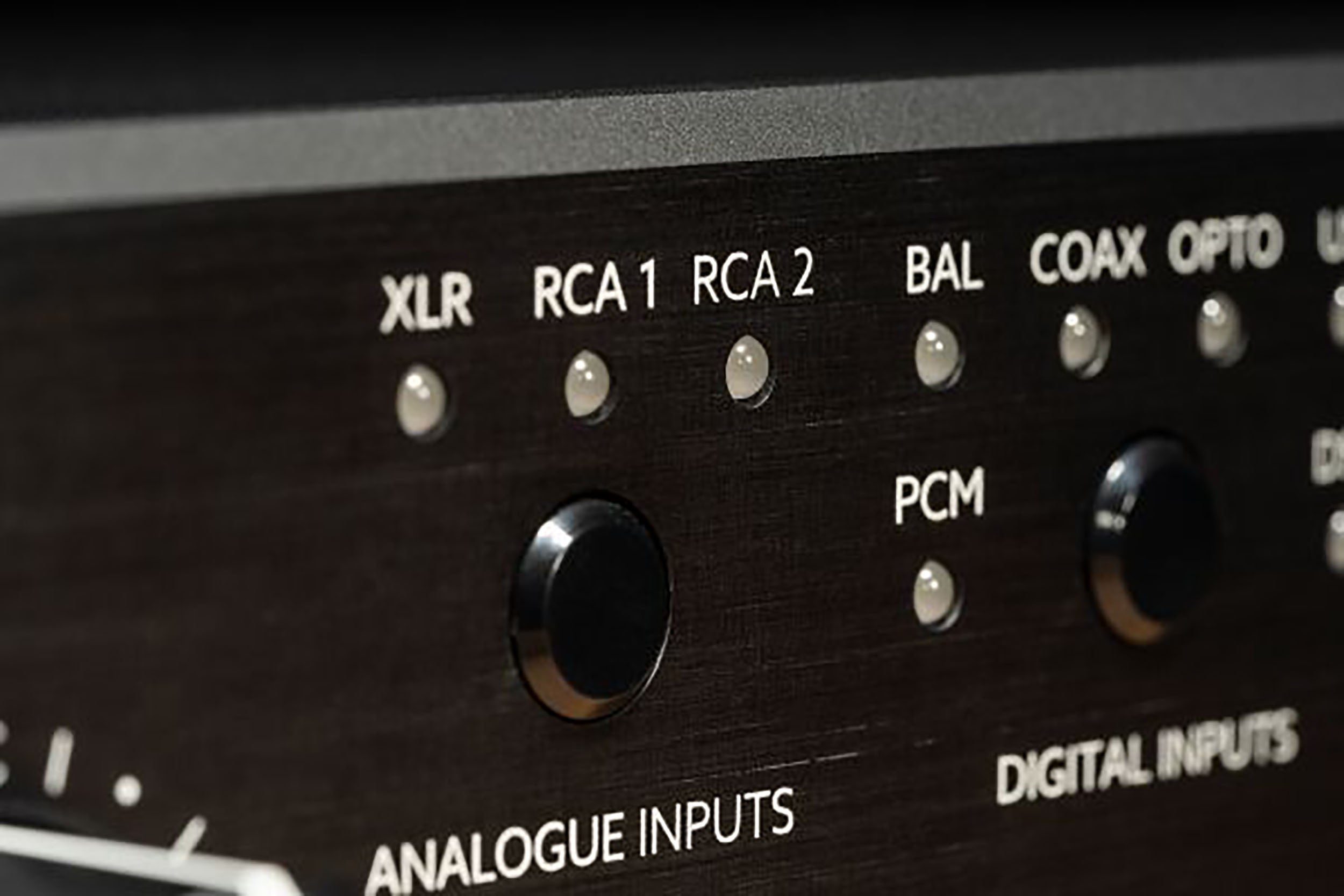 Violectric DHA-V5902 Headphone Amplifier and DAC by Violectric