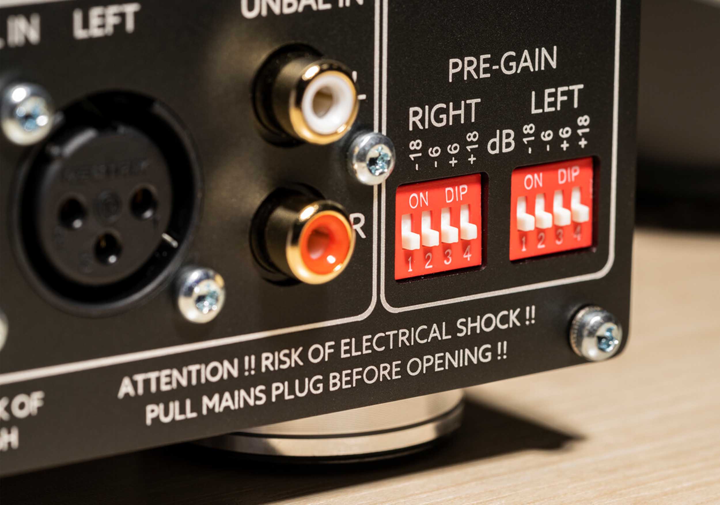 Violectric HPA-V202 Headphone Amplifier by Violectric