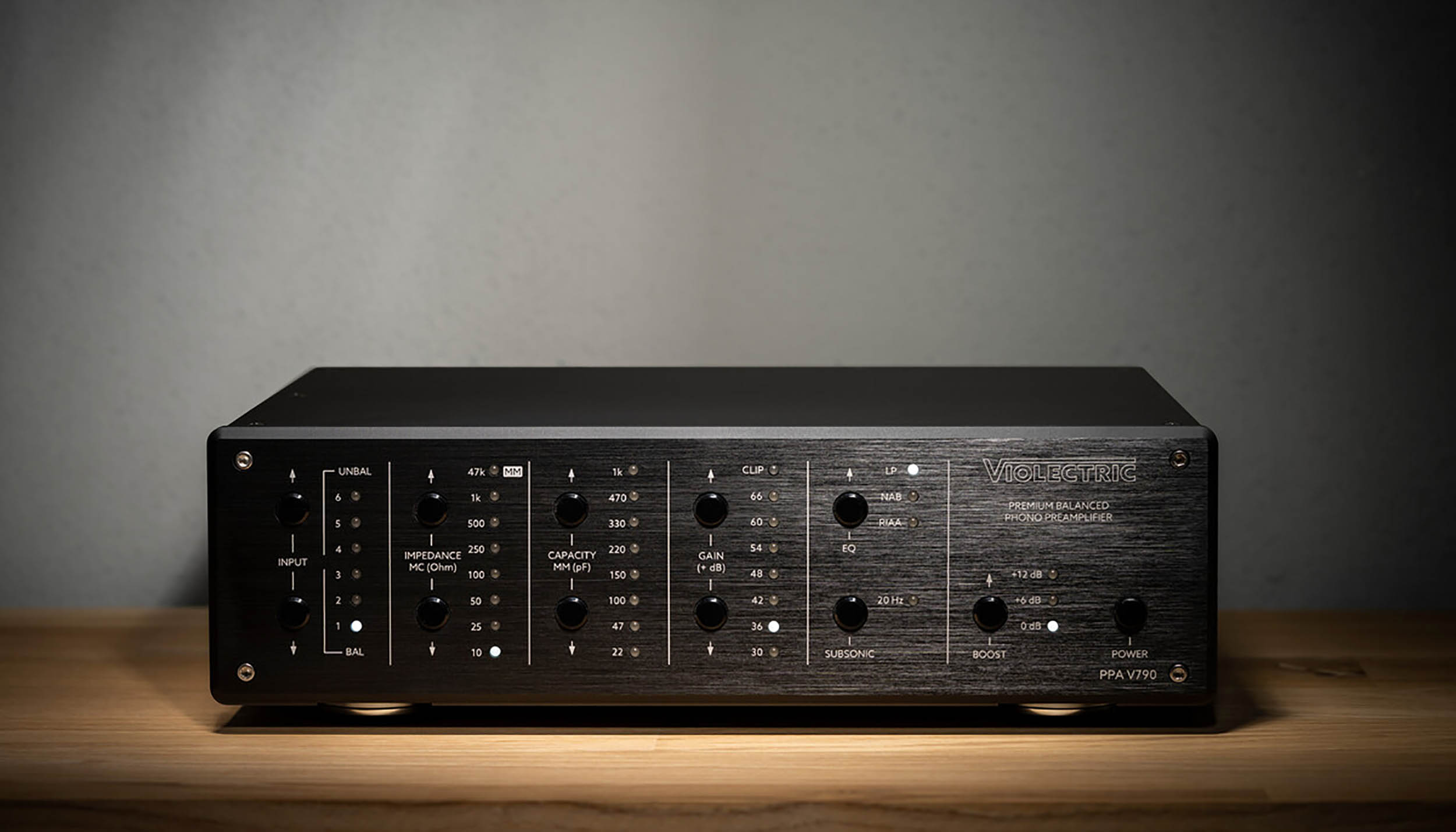 Violectric PPA-V790 Balanced Phono Preamplifier by Violectric