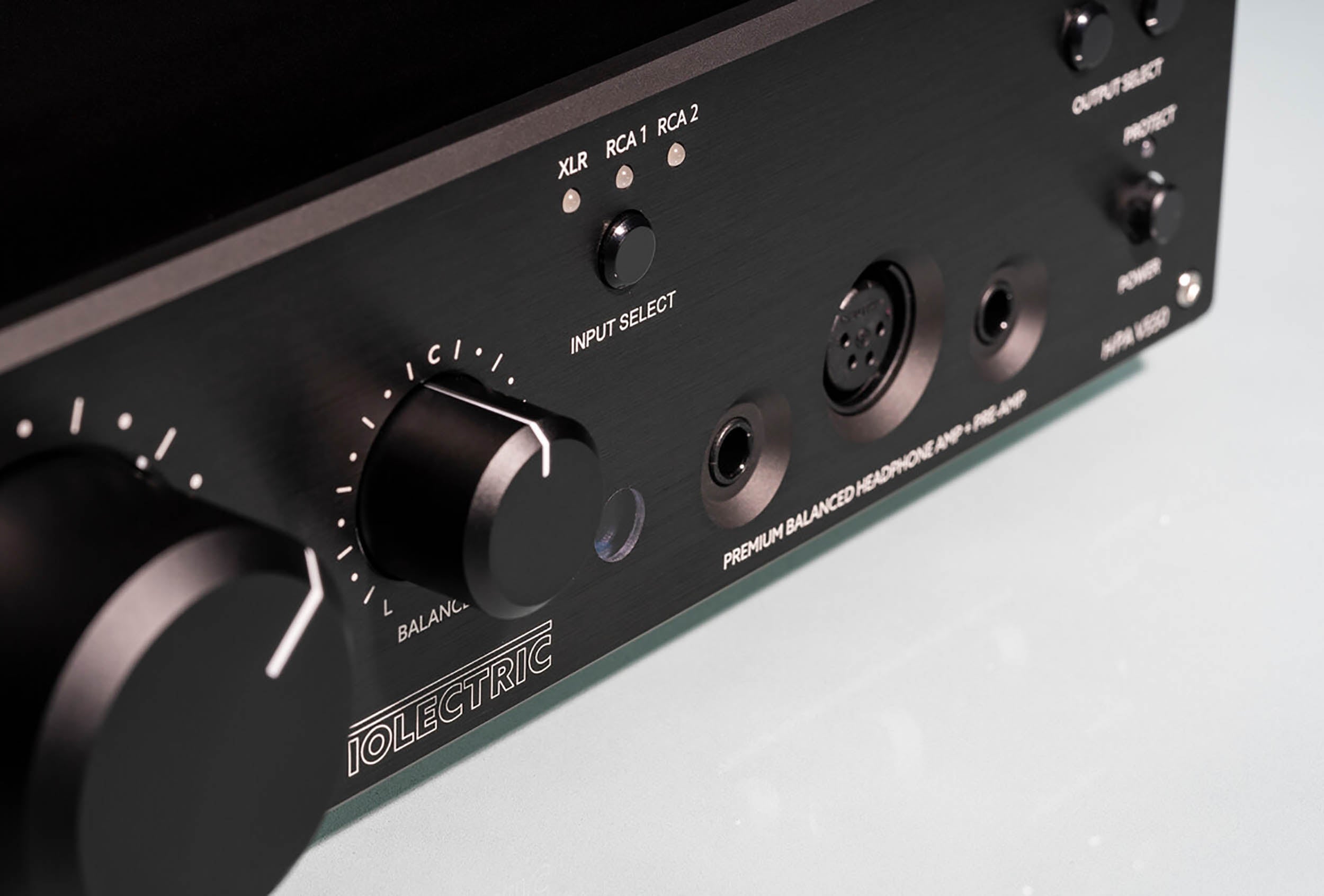 Violectric HPA-V550 Powerful Balanced Headphone Amplifier by Violectric
