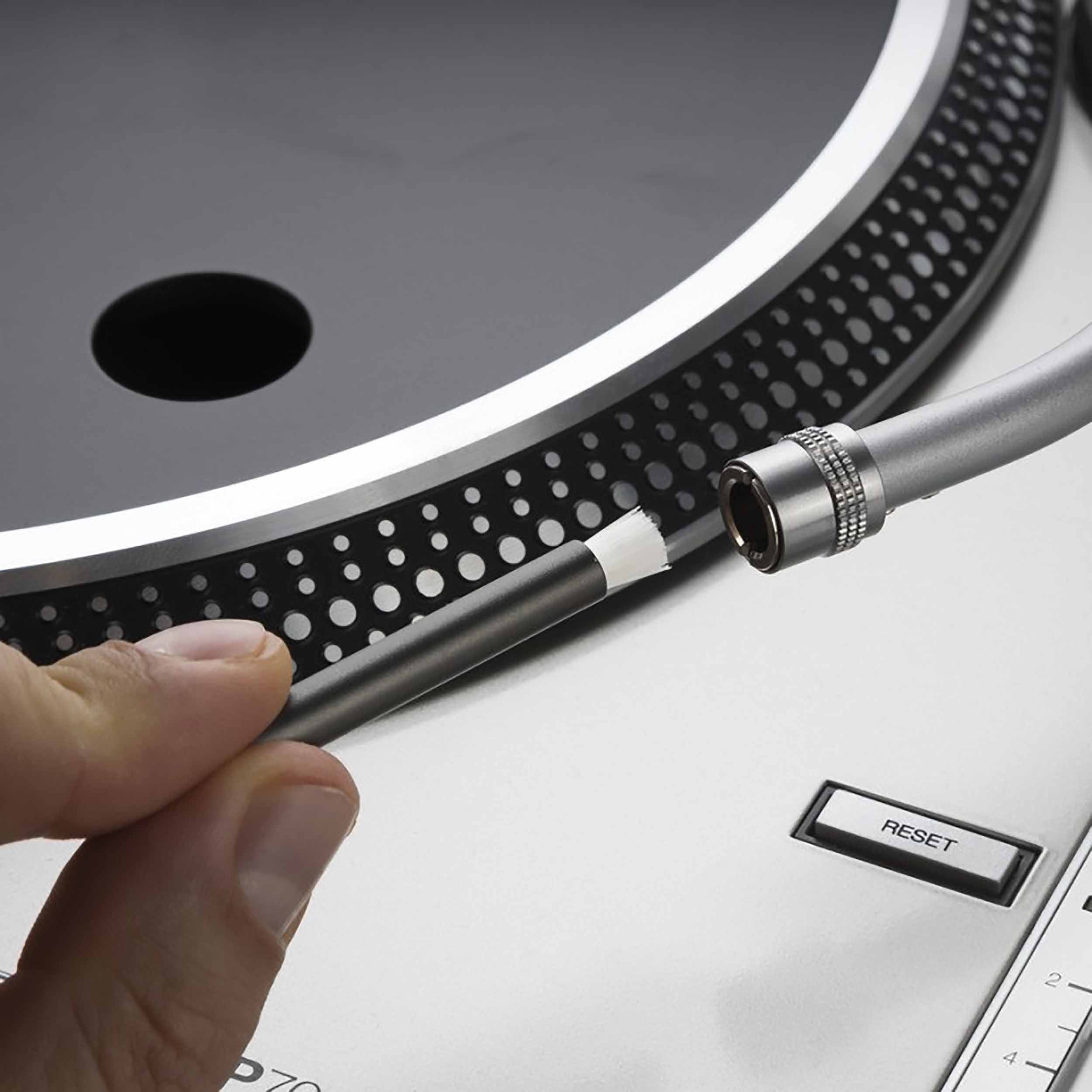 Reloop CLEANER-SET Tone Arm and Cartridge Contact Cleaning Set by Reloop