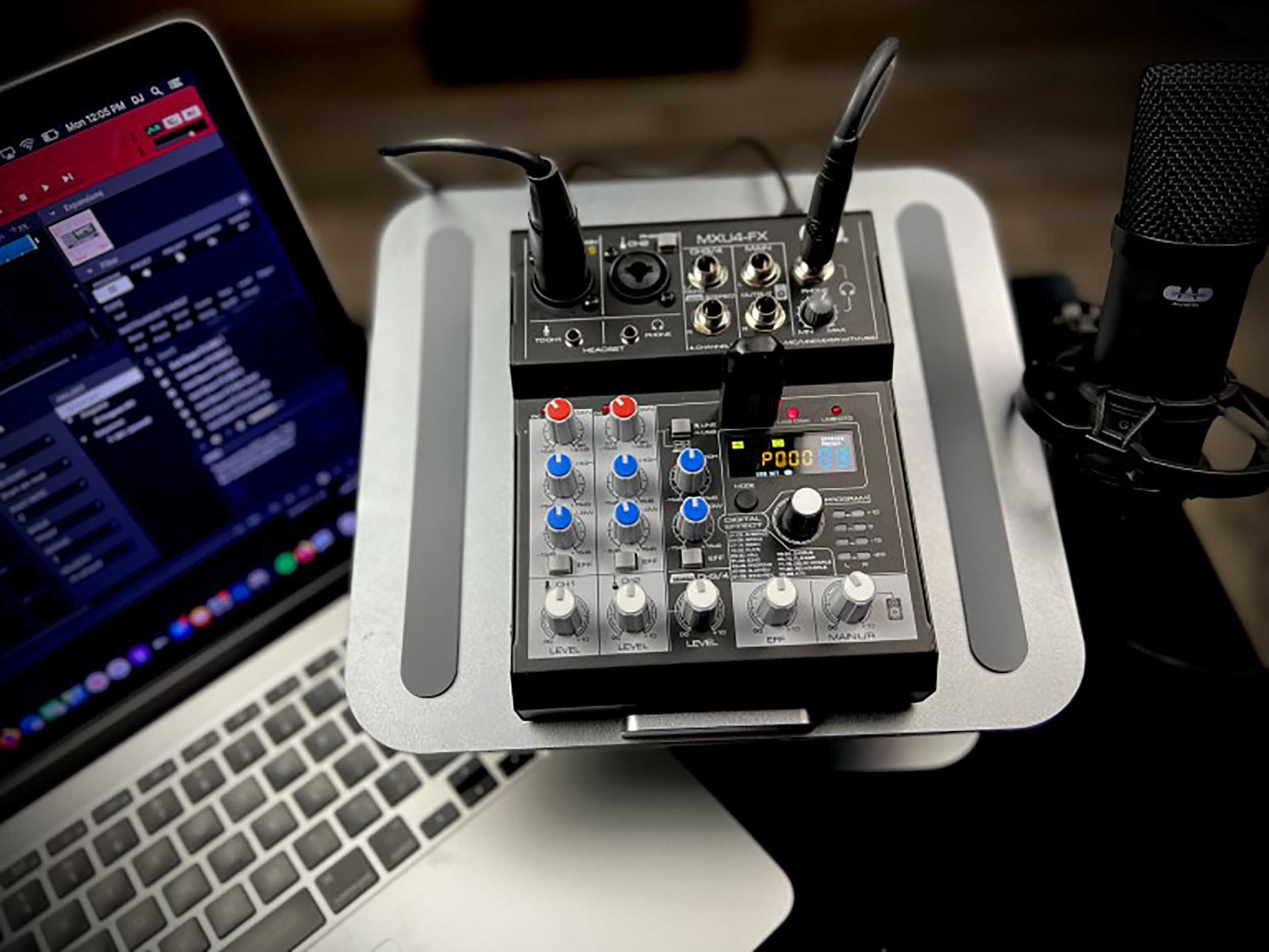 CAD Audio MXU4-FX 4 Channel Mixer with USB Interface and Digital Effects by CAD Audio