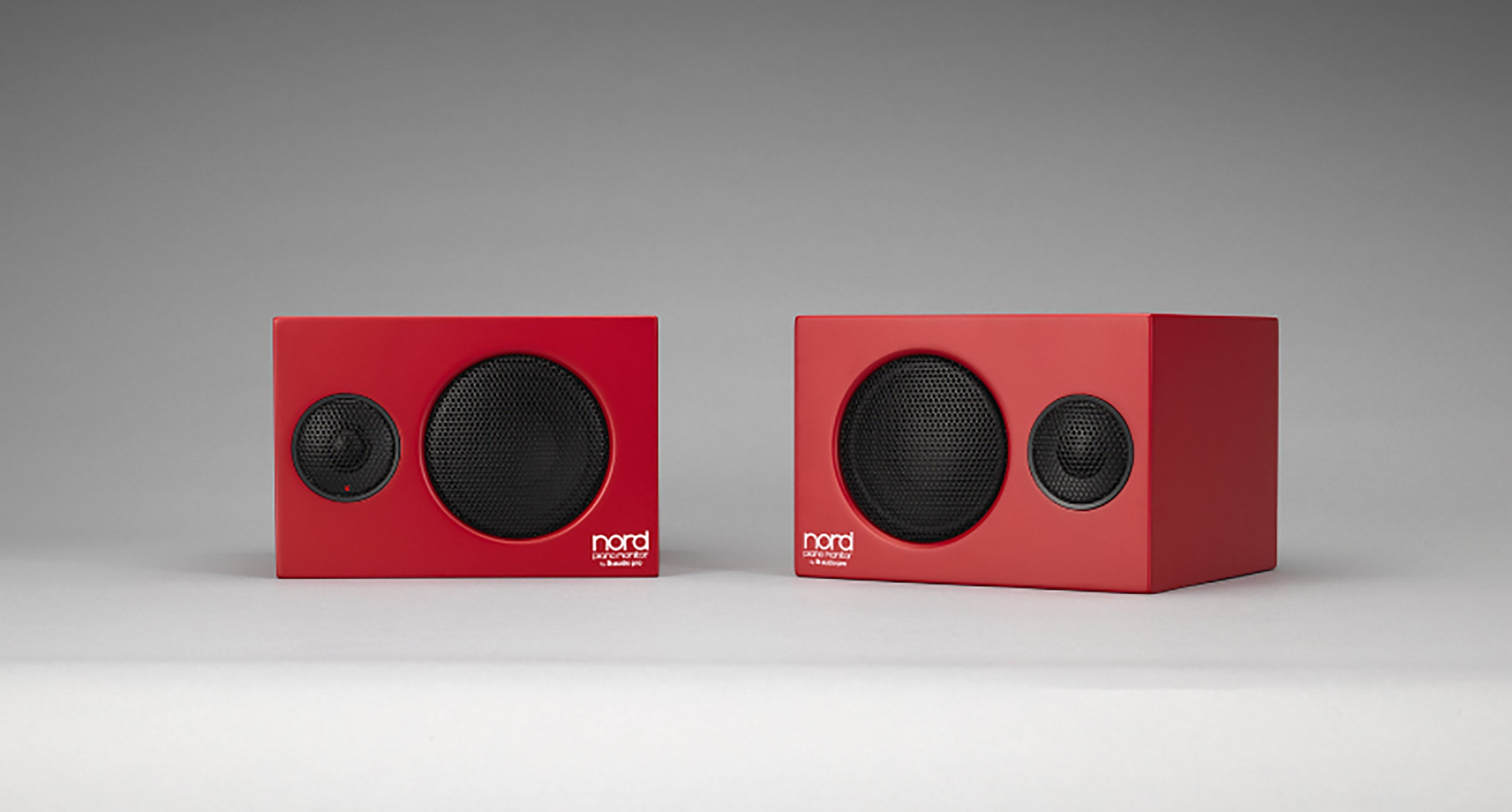 Nord Piano Monitors V2 for Nord Keyboards Red - Pair