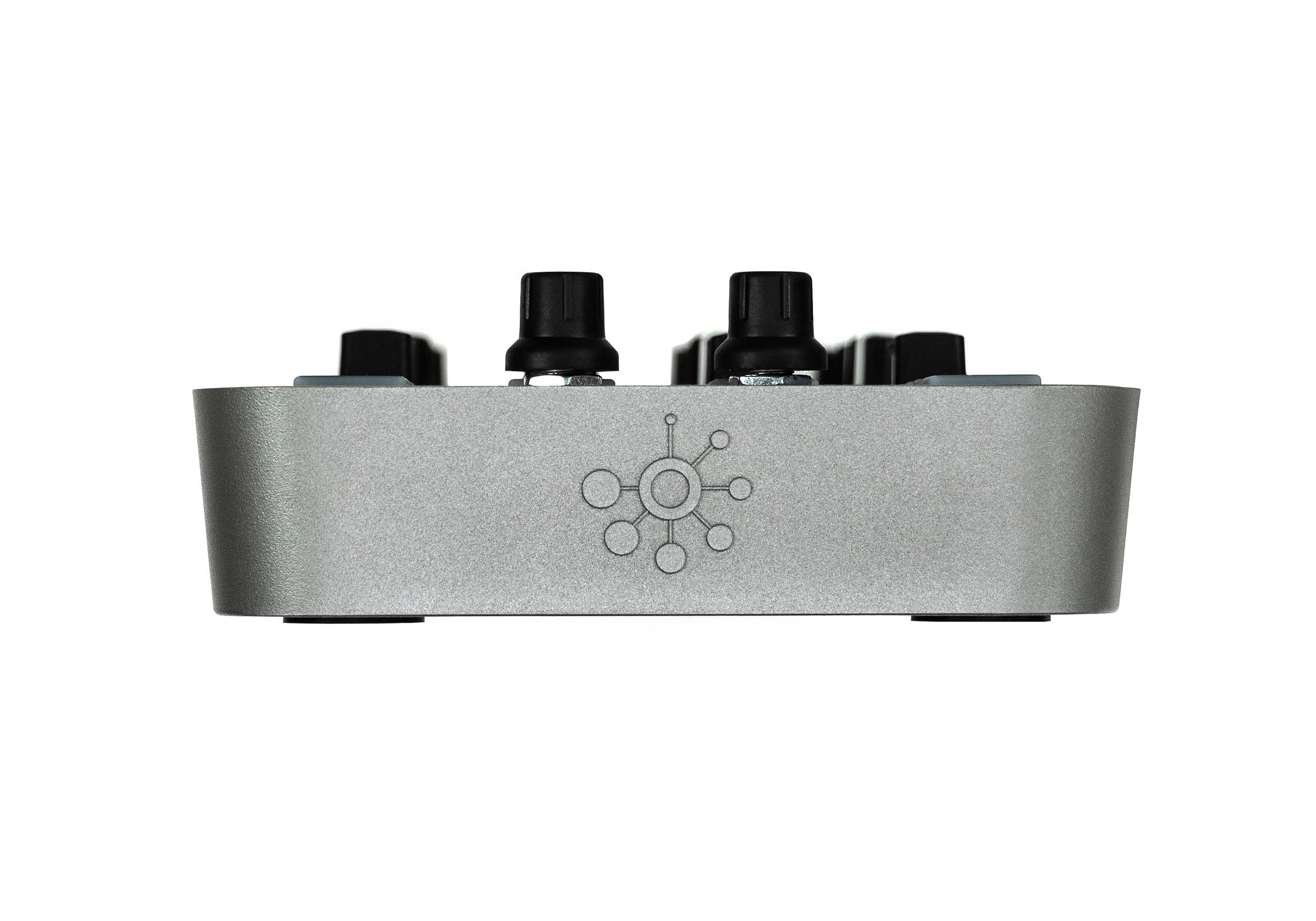 Allen & Heath XONE:K3 Universal DJ MIDI Controller by ALLEN & HEATH