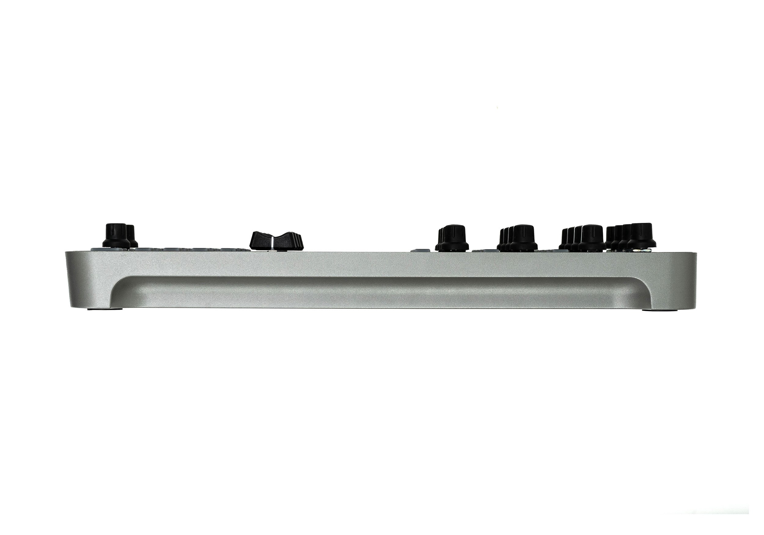 Allen & Heath XONE:K3 Universal DJ MIDI Controller by ALLEN & HEATH